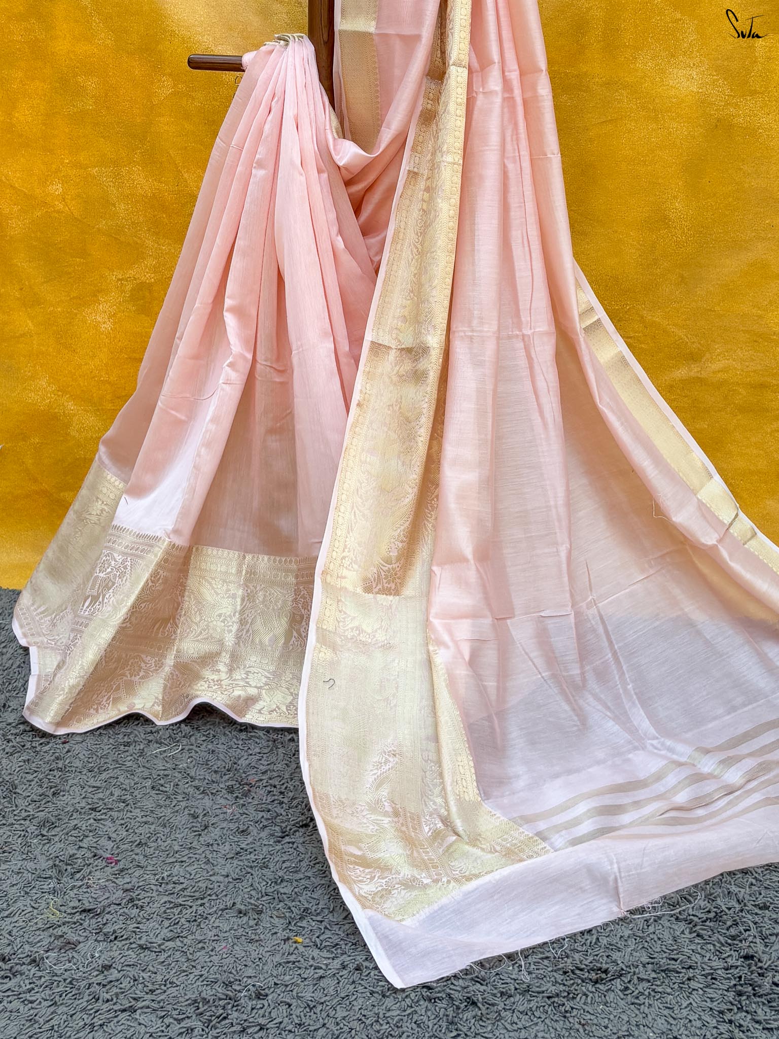 Rosa Resham