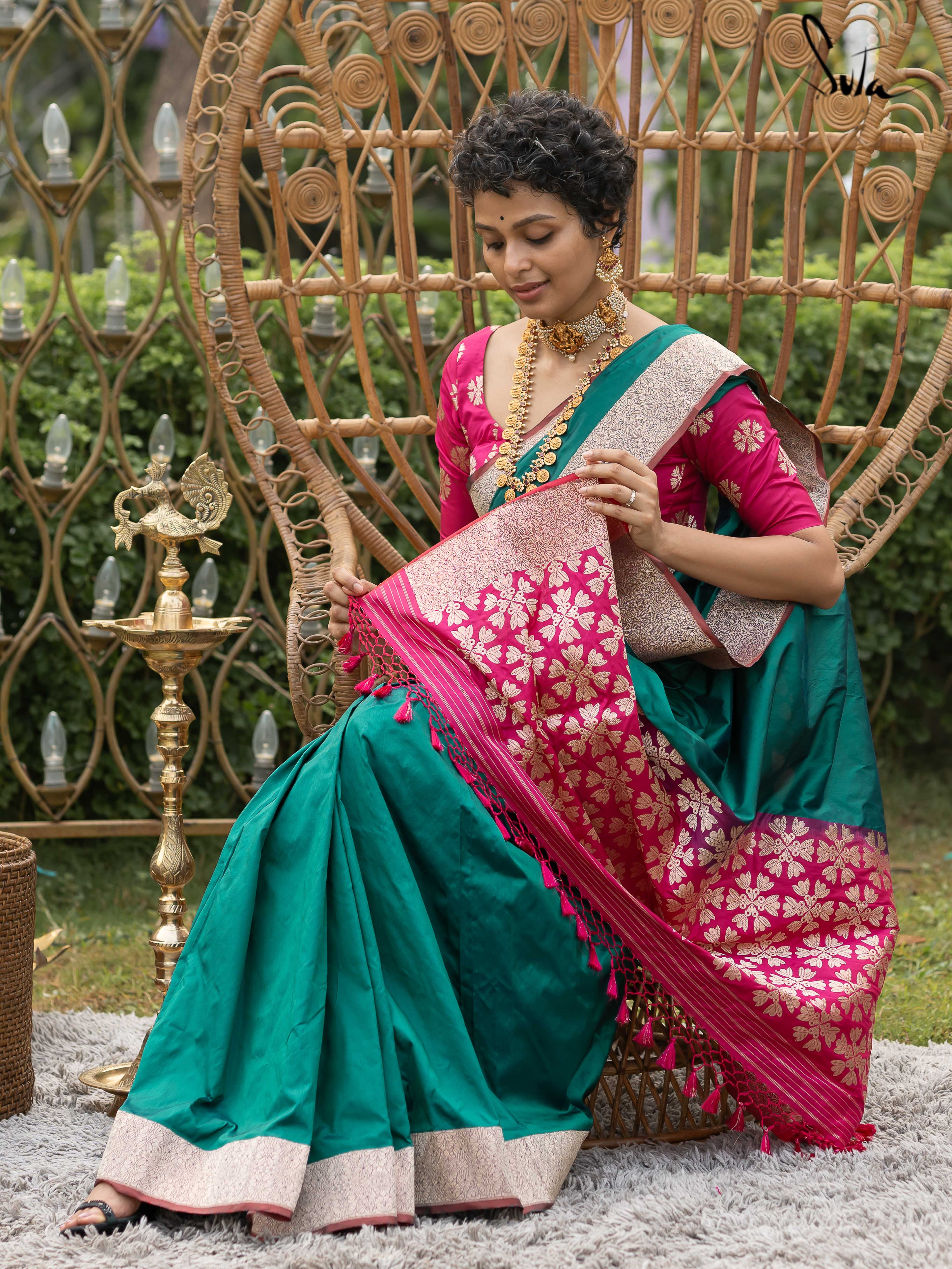 Jashn-e-ishq Green Banarasi Saree