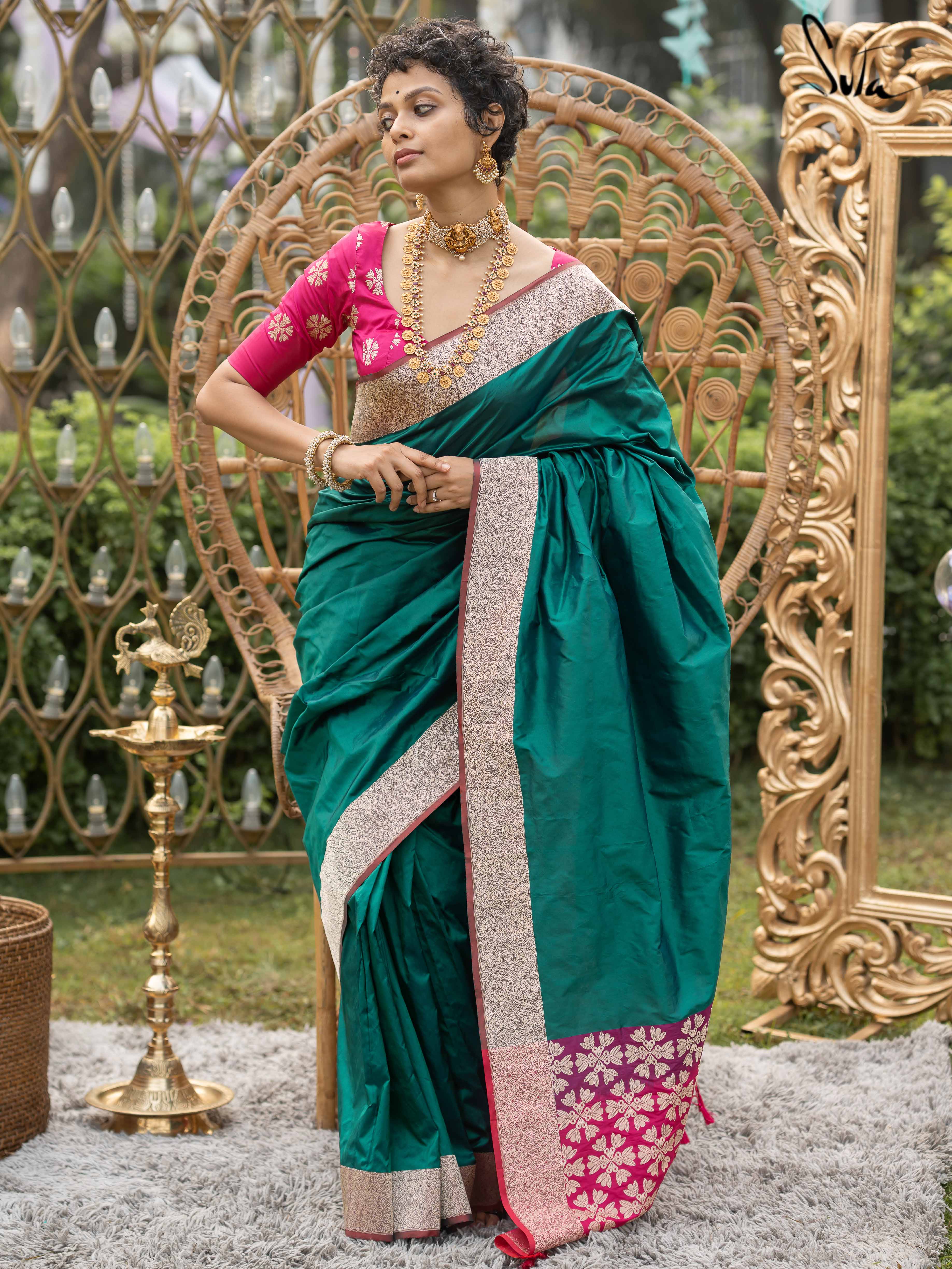 Jashn-e-ishq Green Banarasi Saree