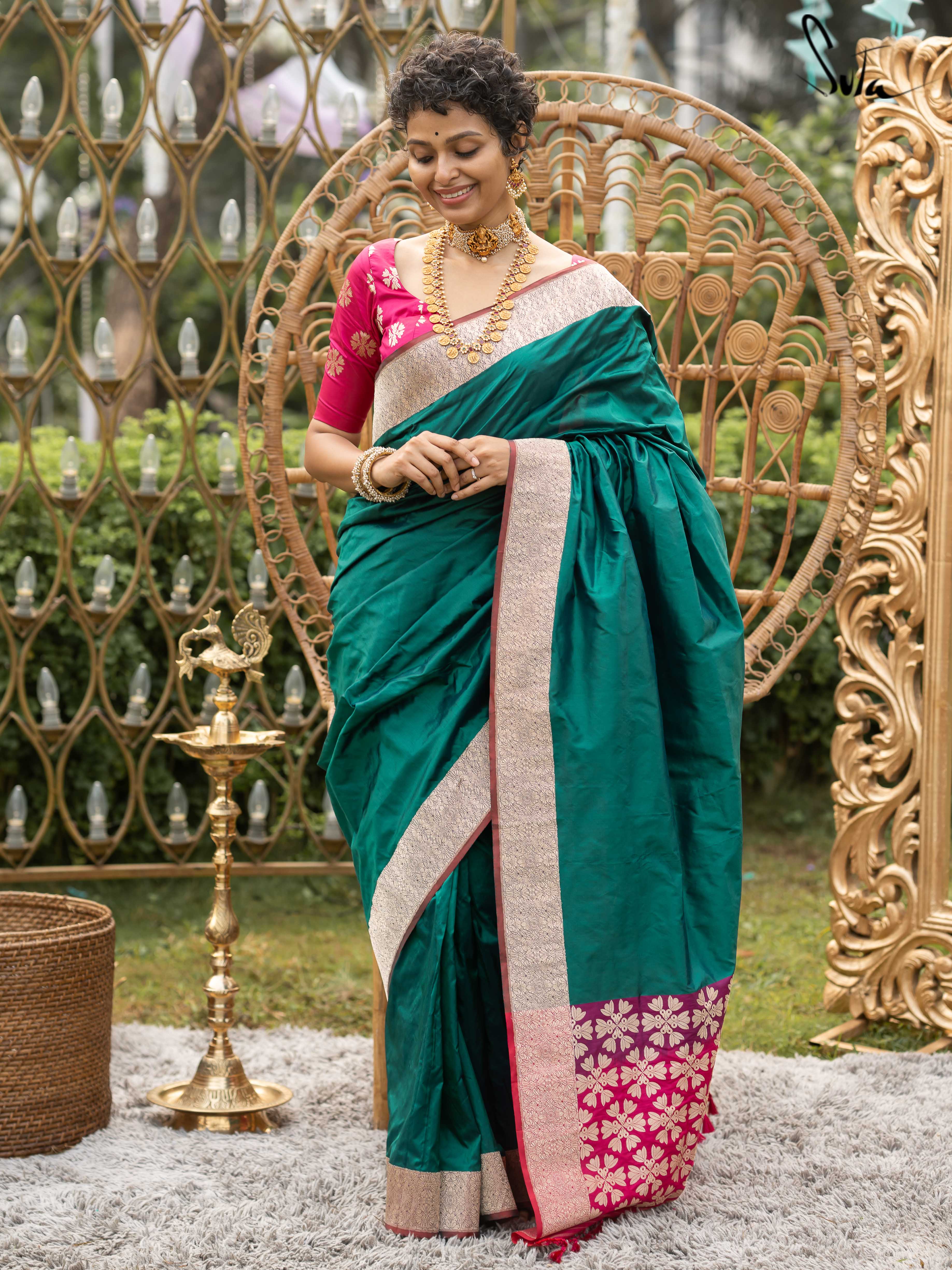 Jashn-e-ishq Green Banarasi Saree