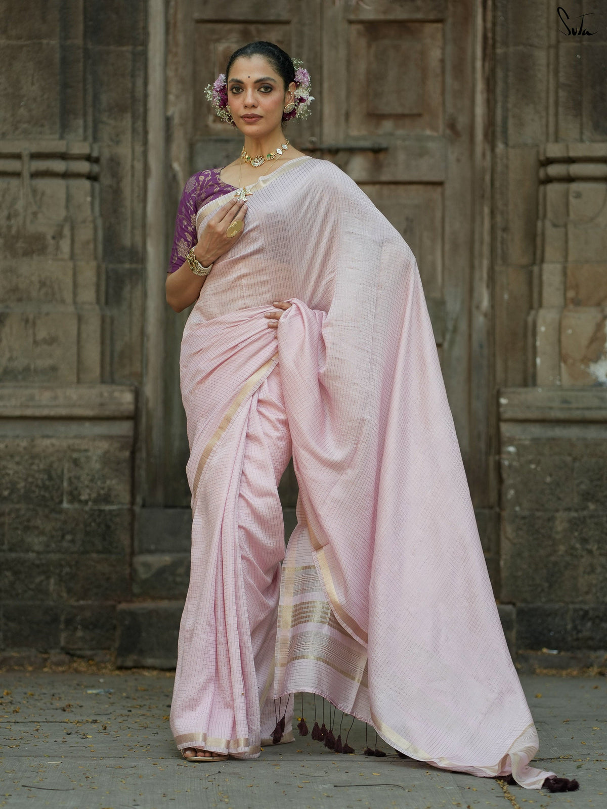 Gulabi Moumita