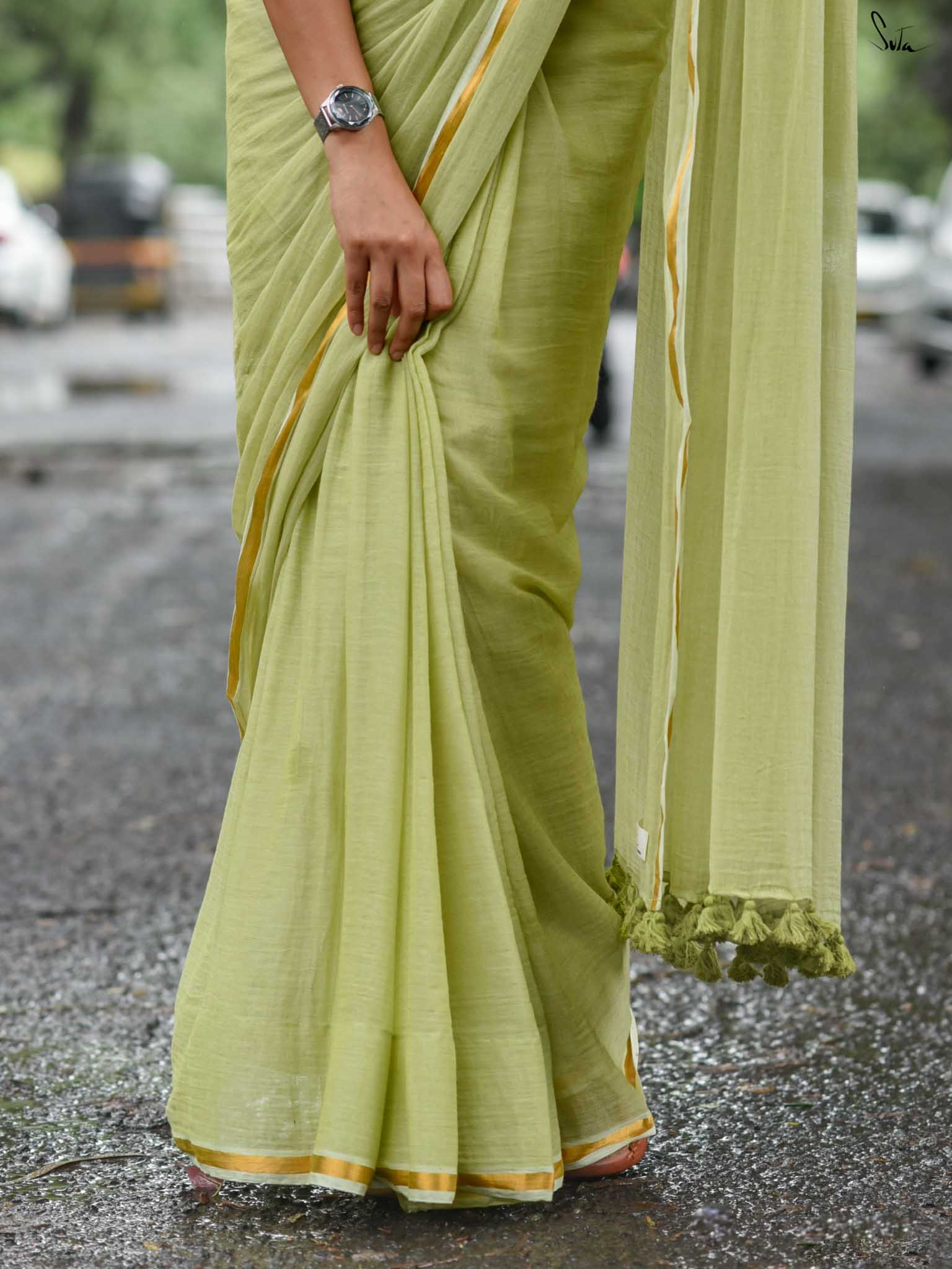 Baby olive with rust gold