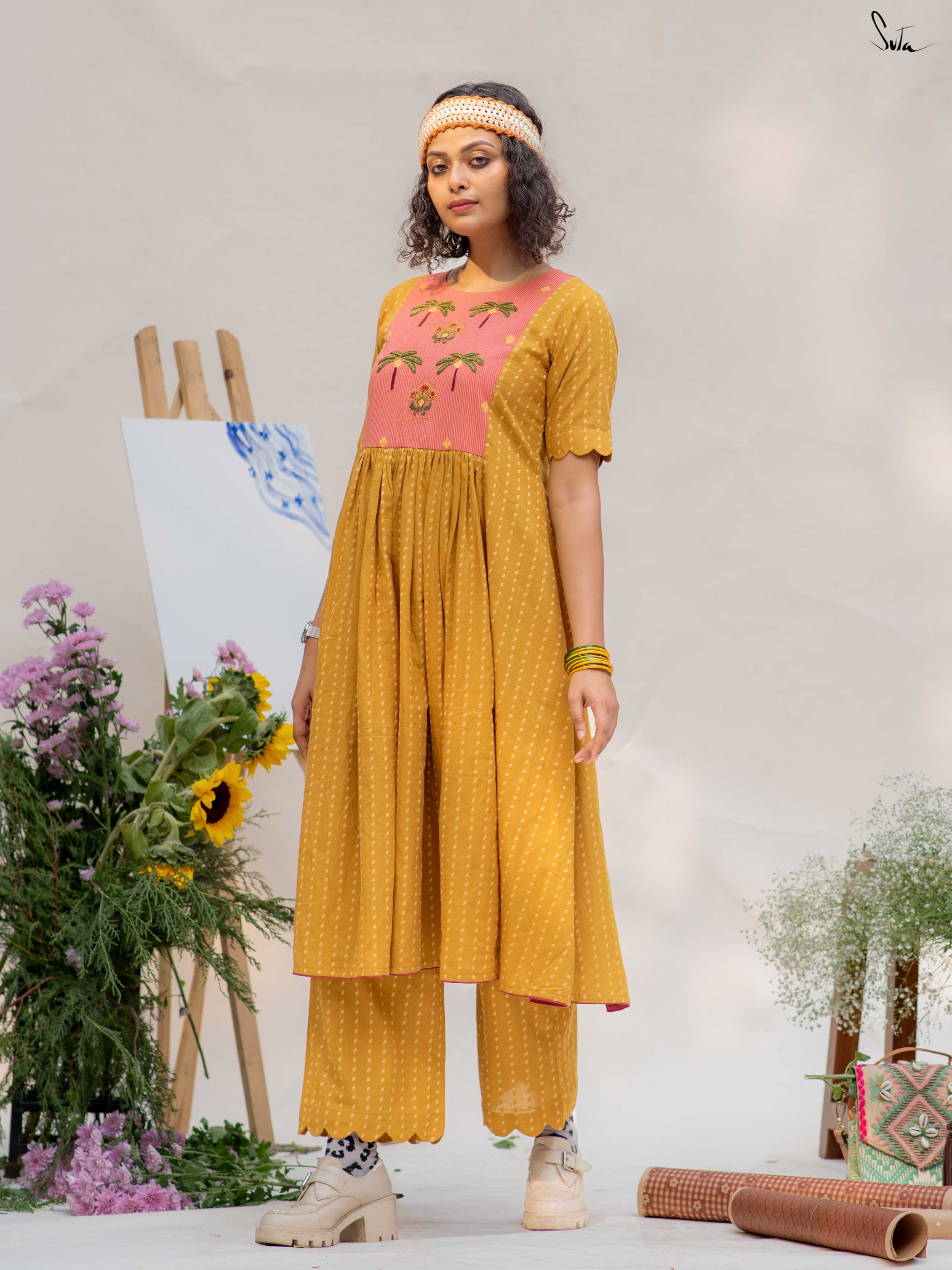 Ushno Pata (Kurta Set)