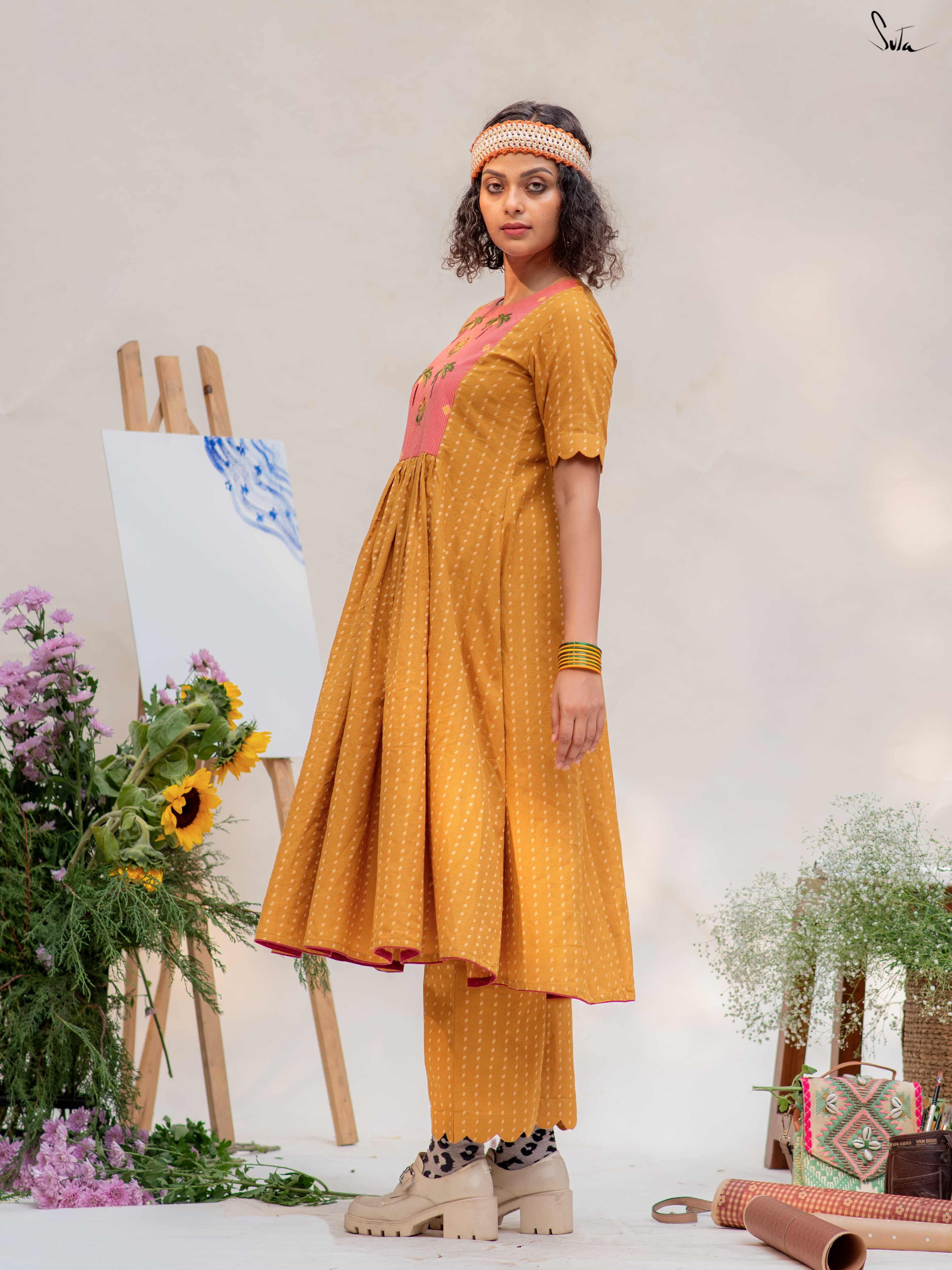 Ushno Pata (Kurta Set)