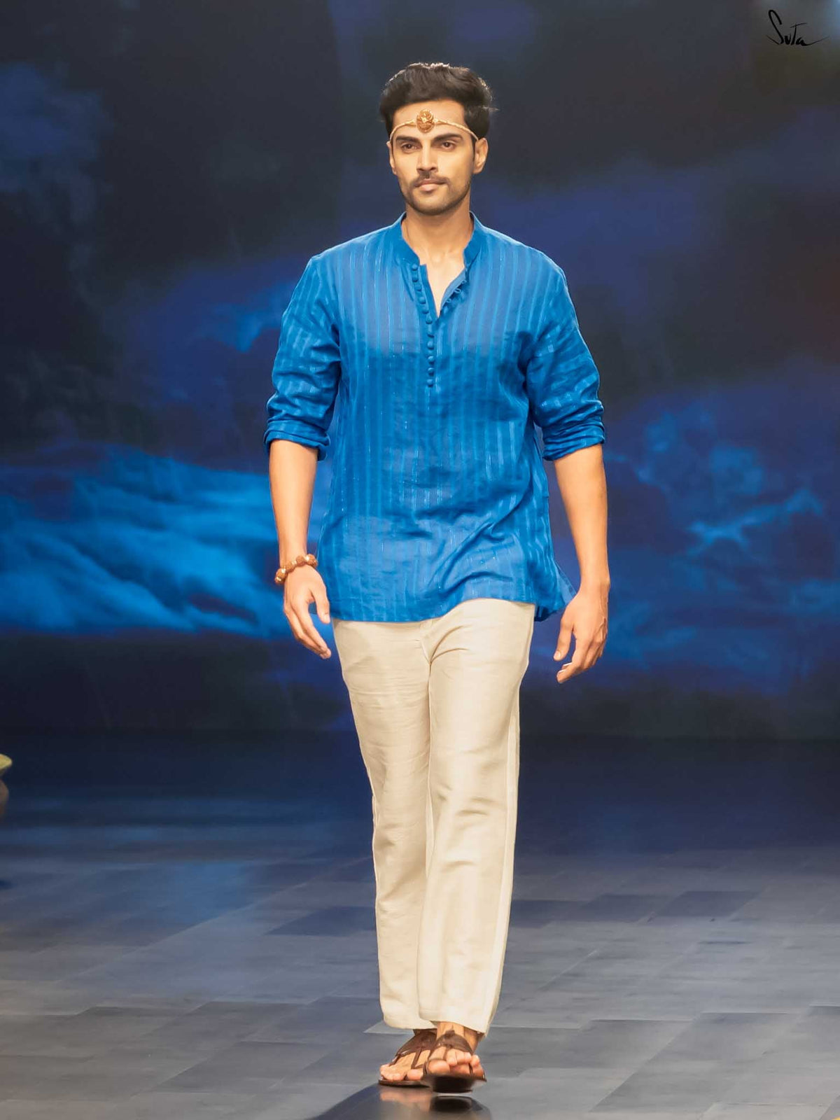 Kyun Itna Blue (Kurta)