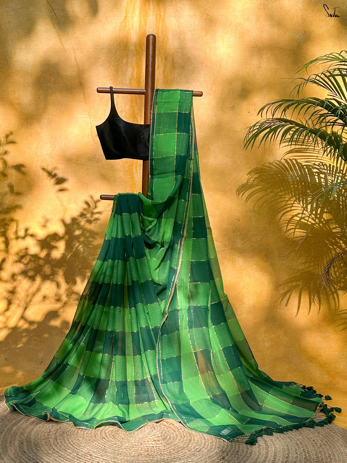 Green Zari Glow