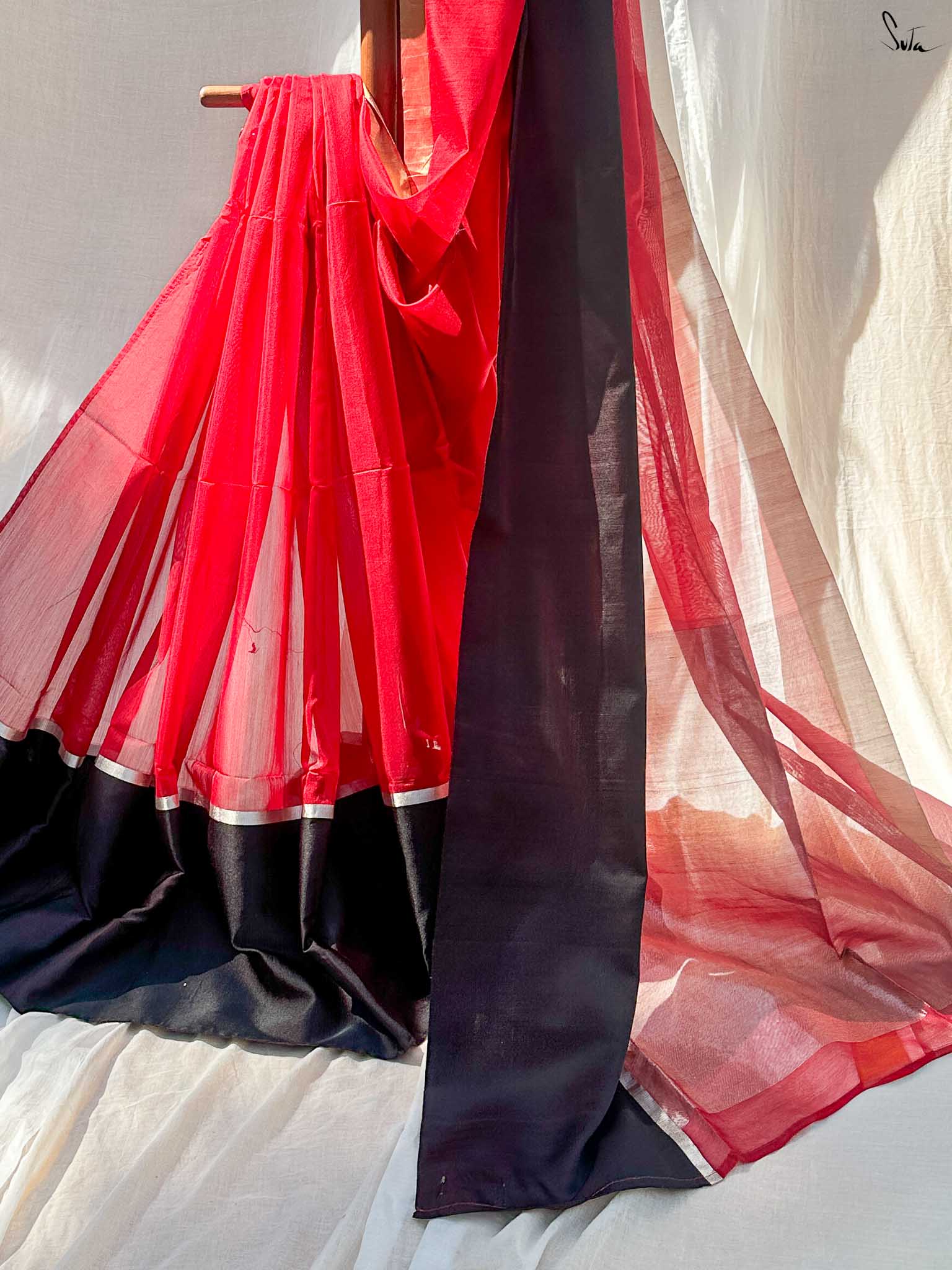 Valorous Vrinda Red Mashru Border Saree