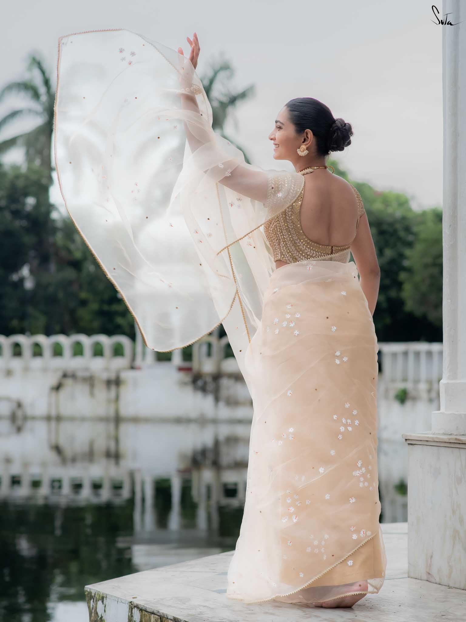 Moonlit Shiuli Blooms