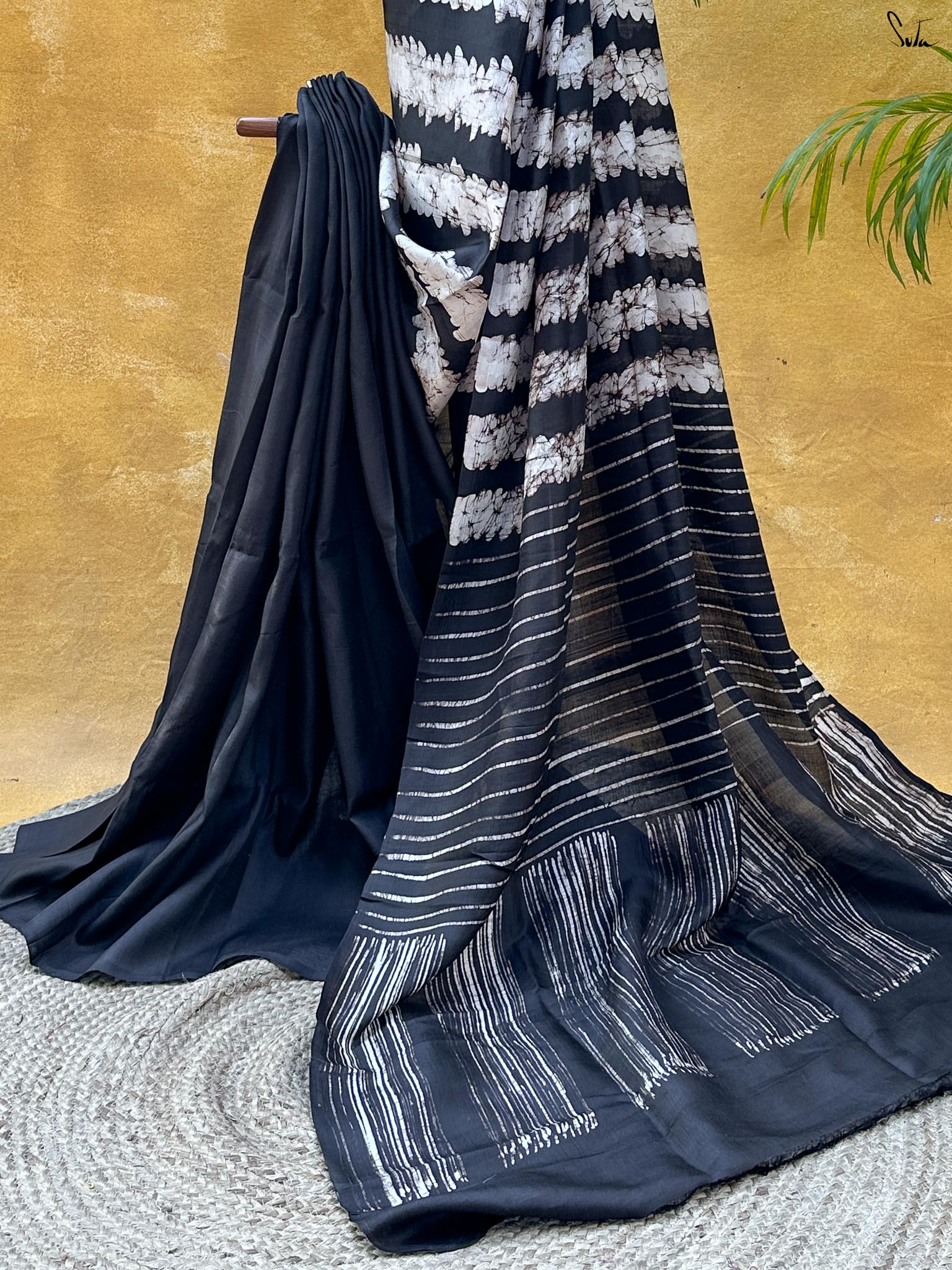 Rang Blend (Pure Silk Hand Batik Saree)