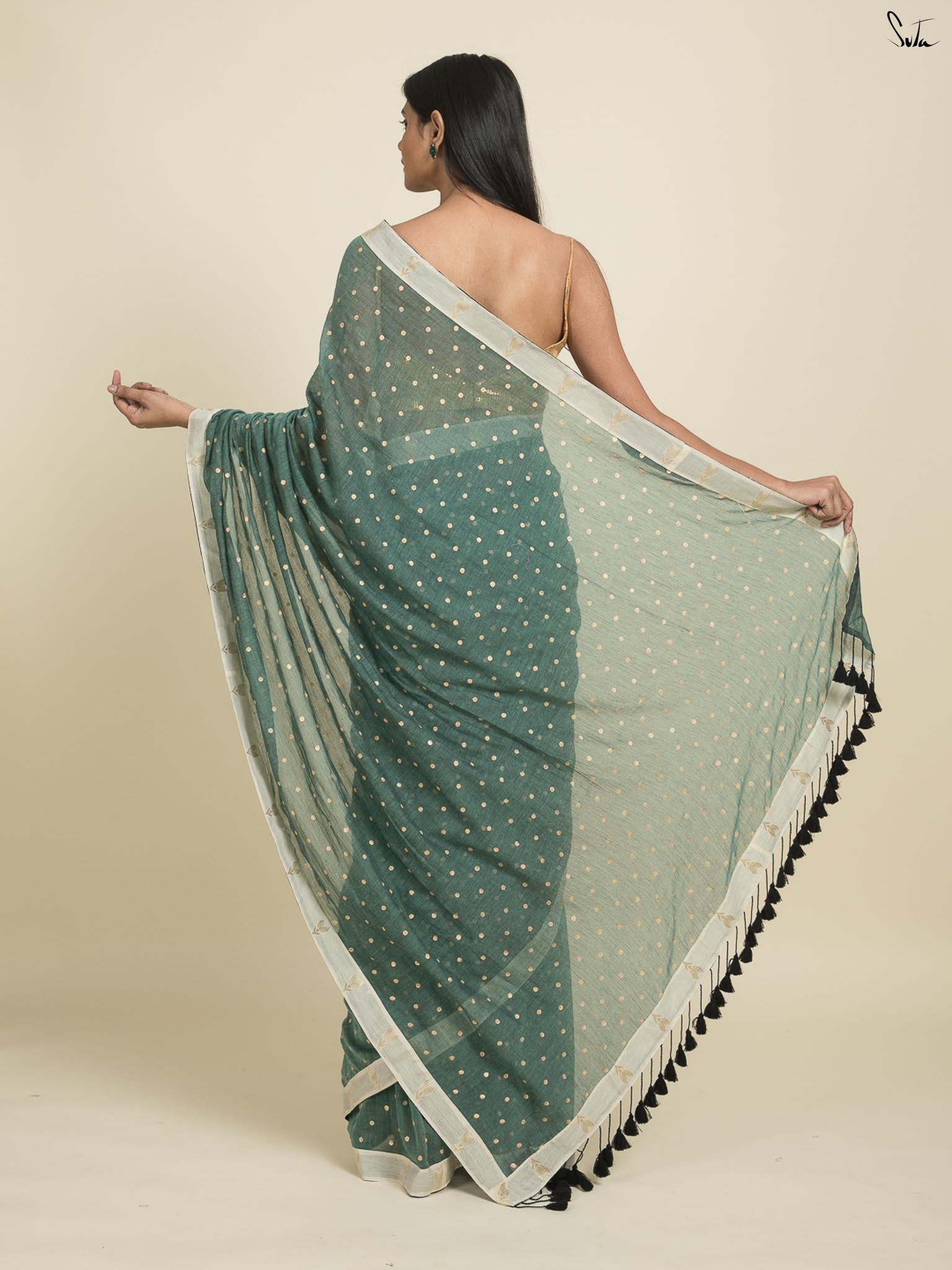 Yashal Saree