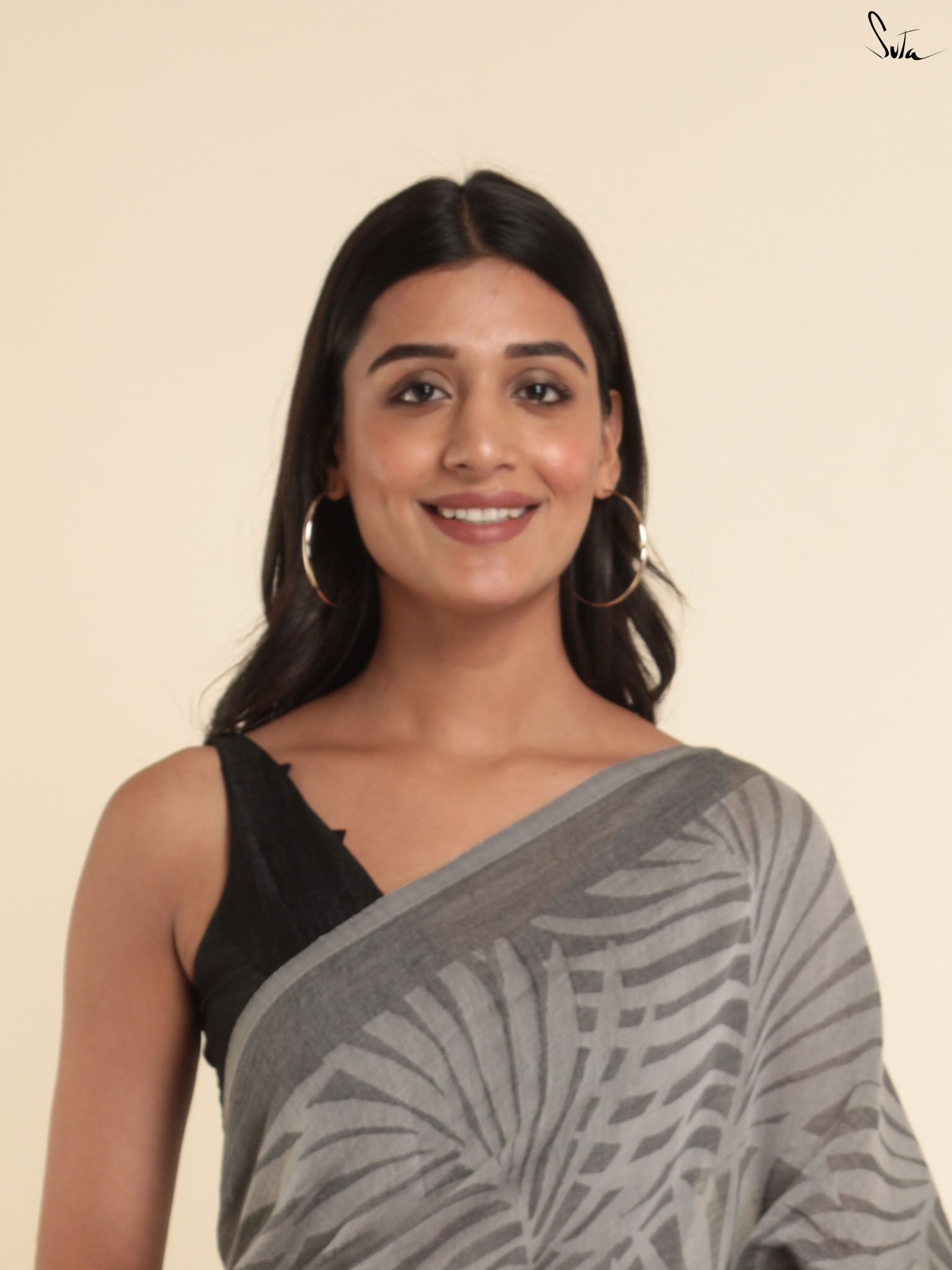 Zehnaseeb Saree