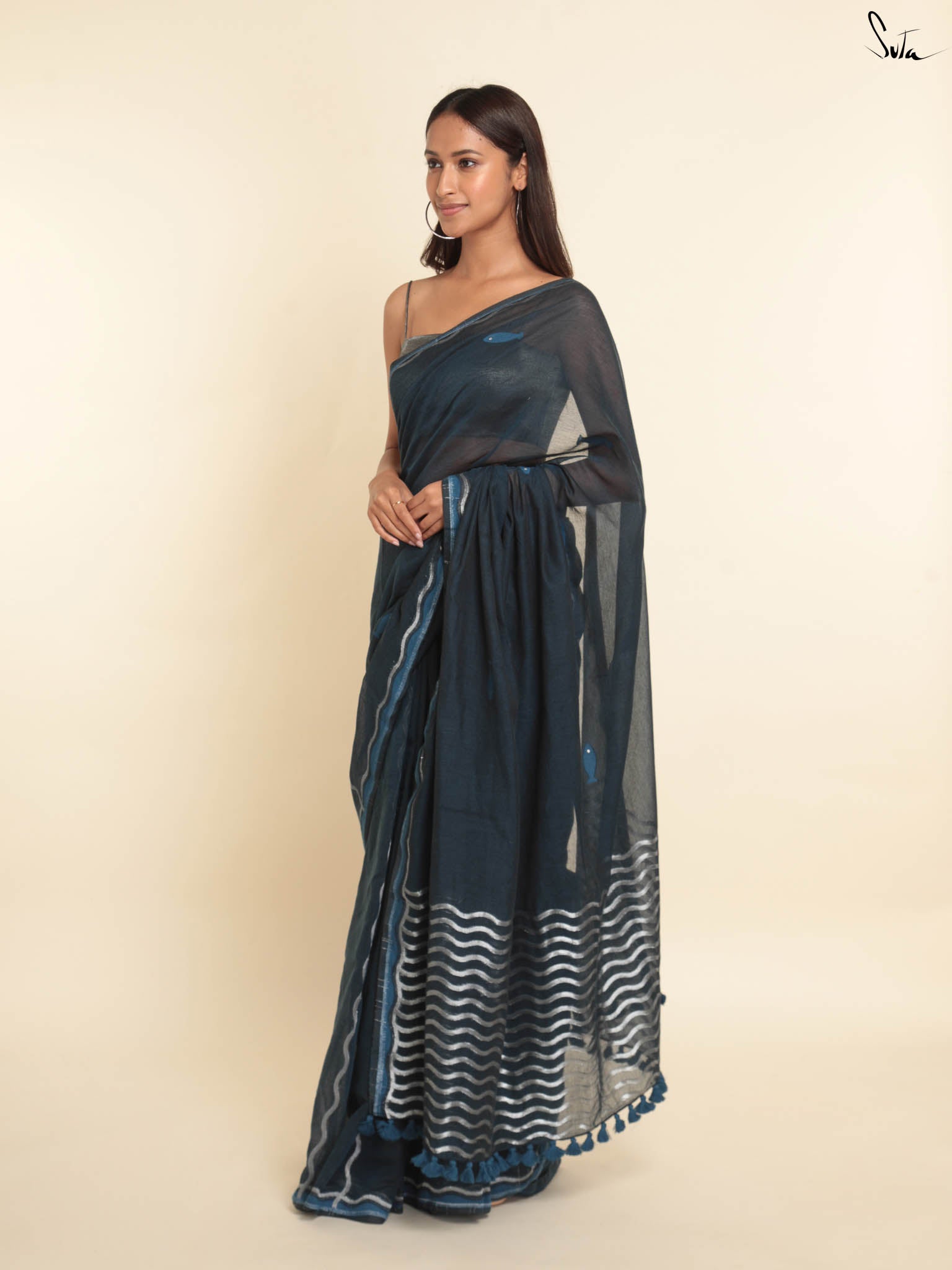 Suta Navy Blue & White Woven Design Saree