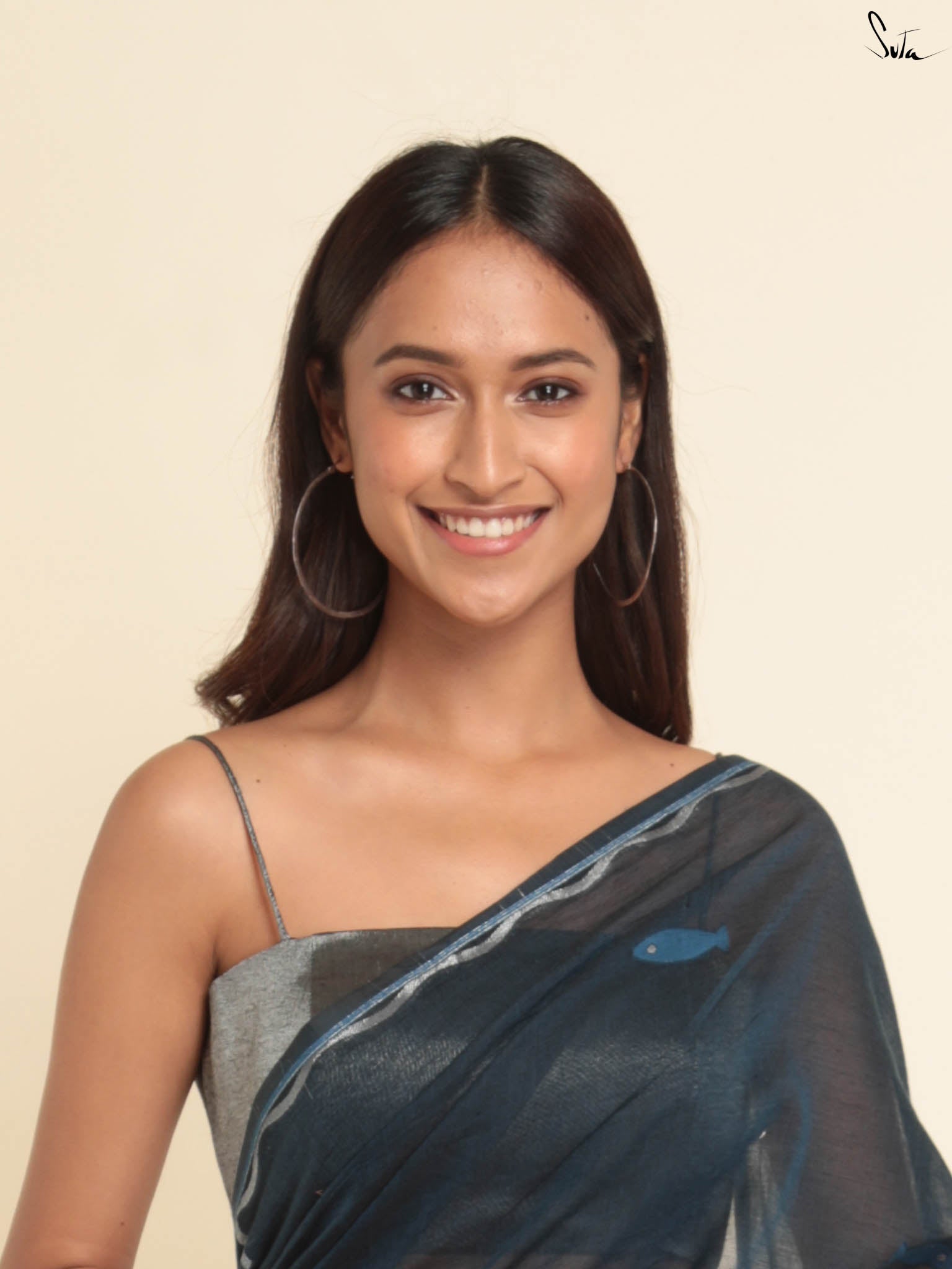 Suta Navy Blue & White Woven Design Saree