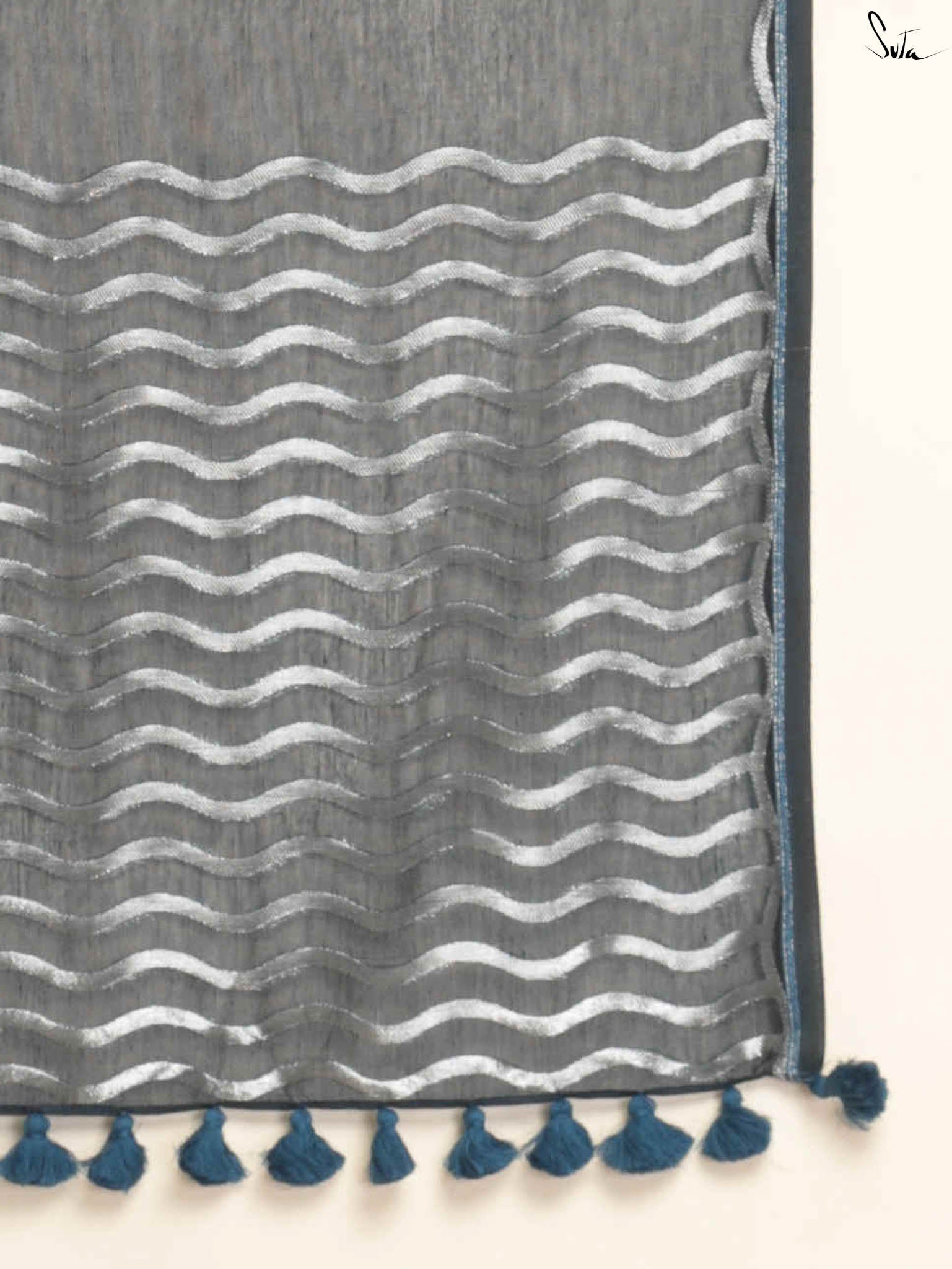 Suta Navy Blue & White Woven Design Saree