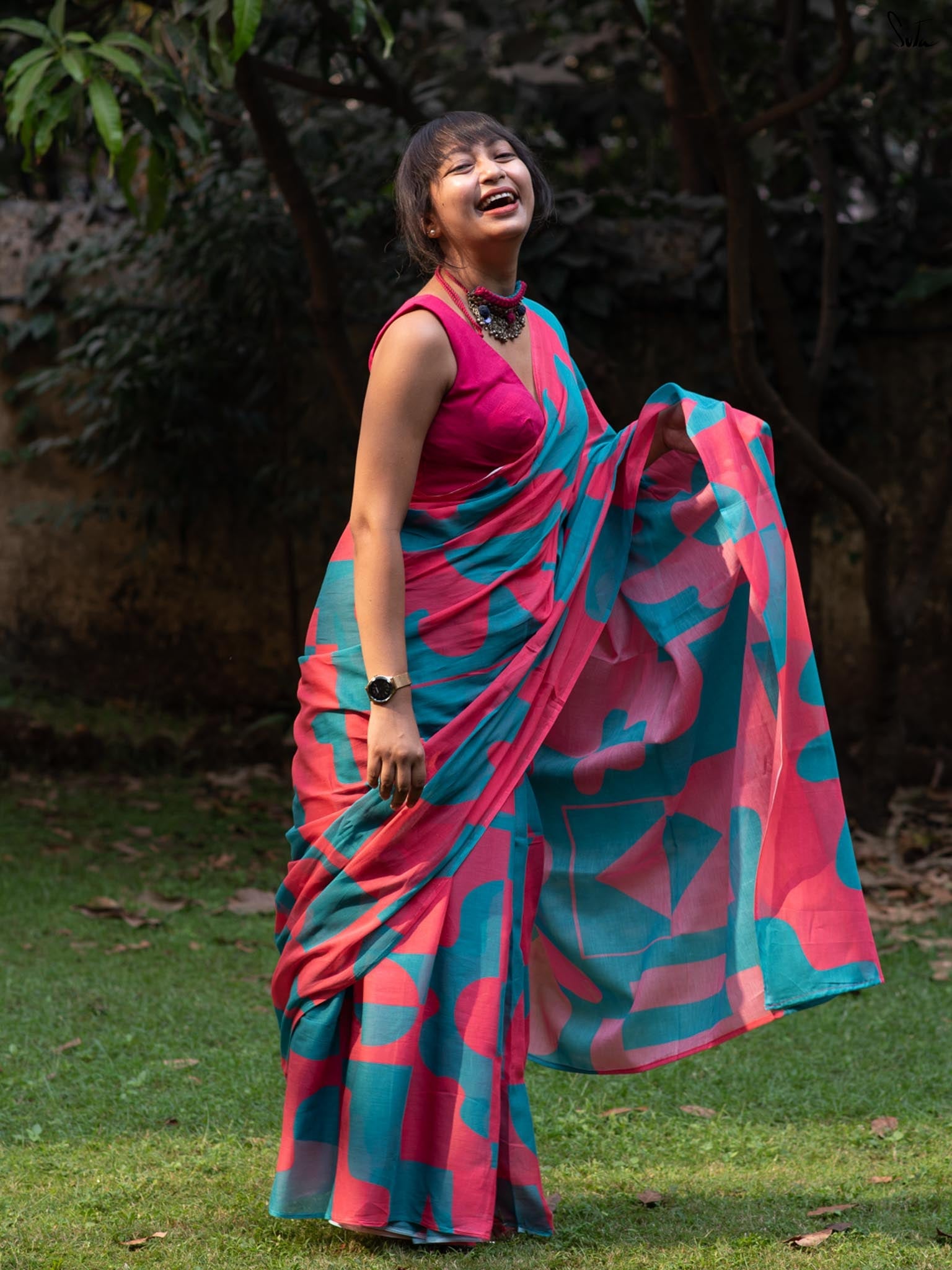 Suta Cotton Blend Colourblocked Saree