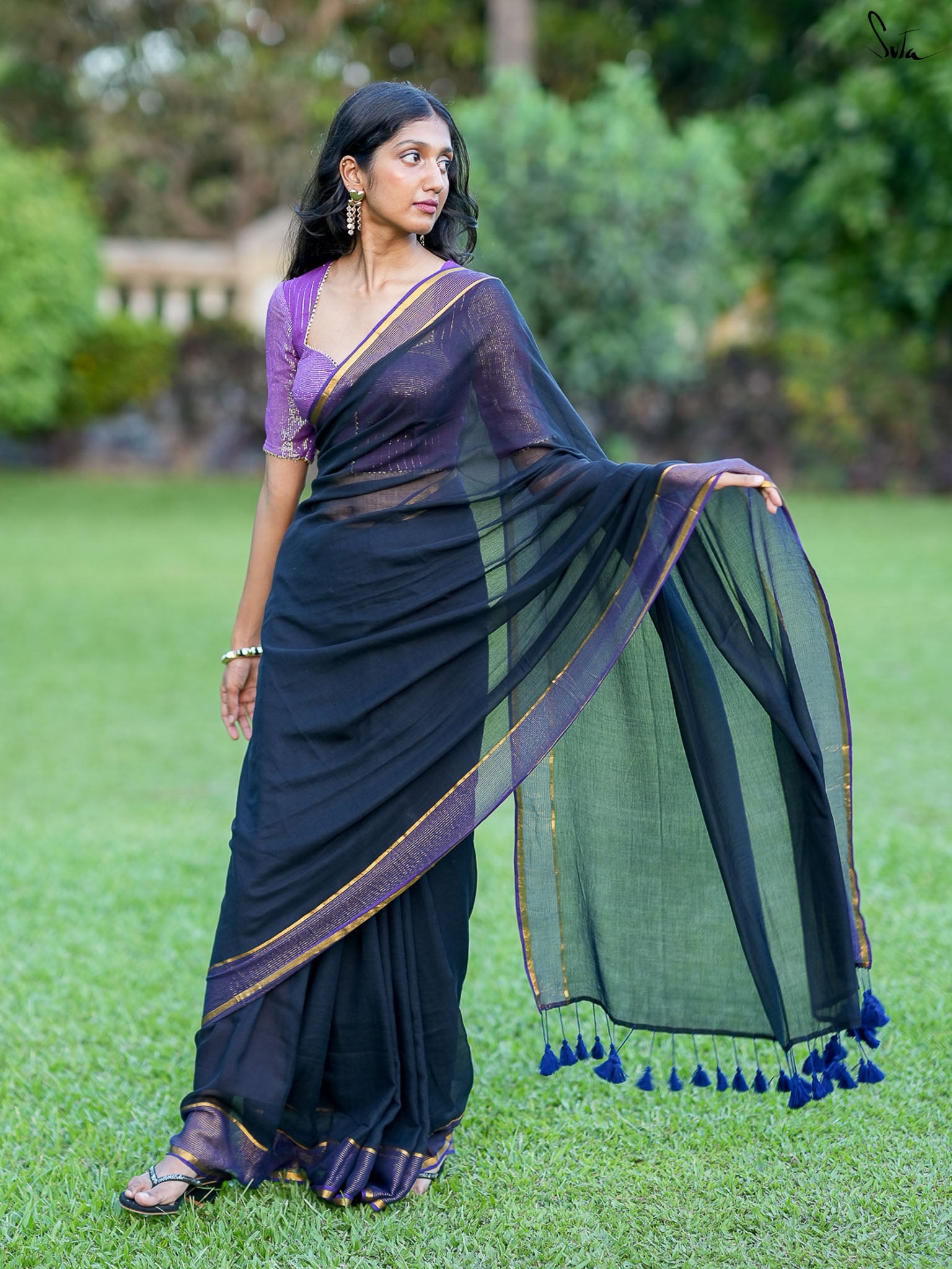 Stripe Border Mul Zari