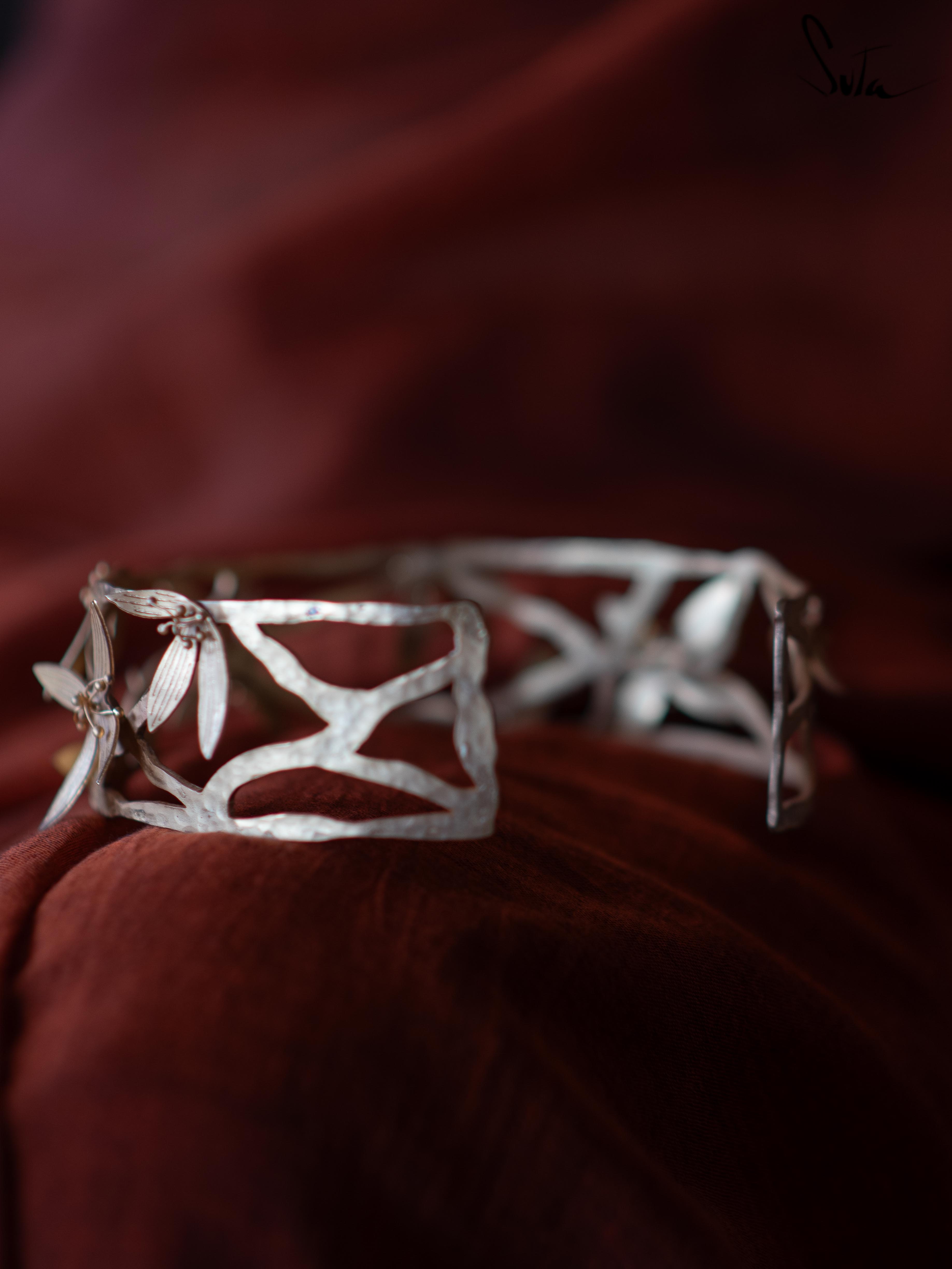Urvashi (Choker)