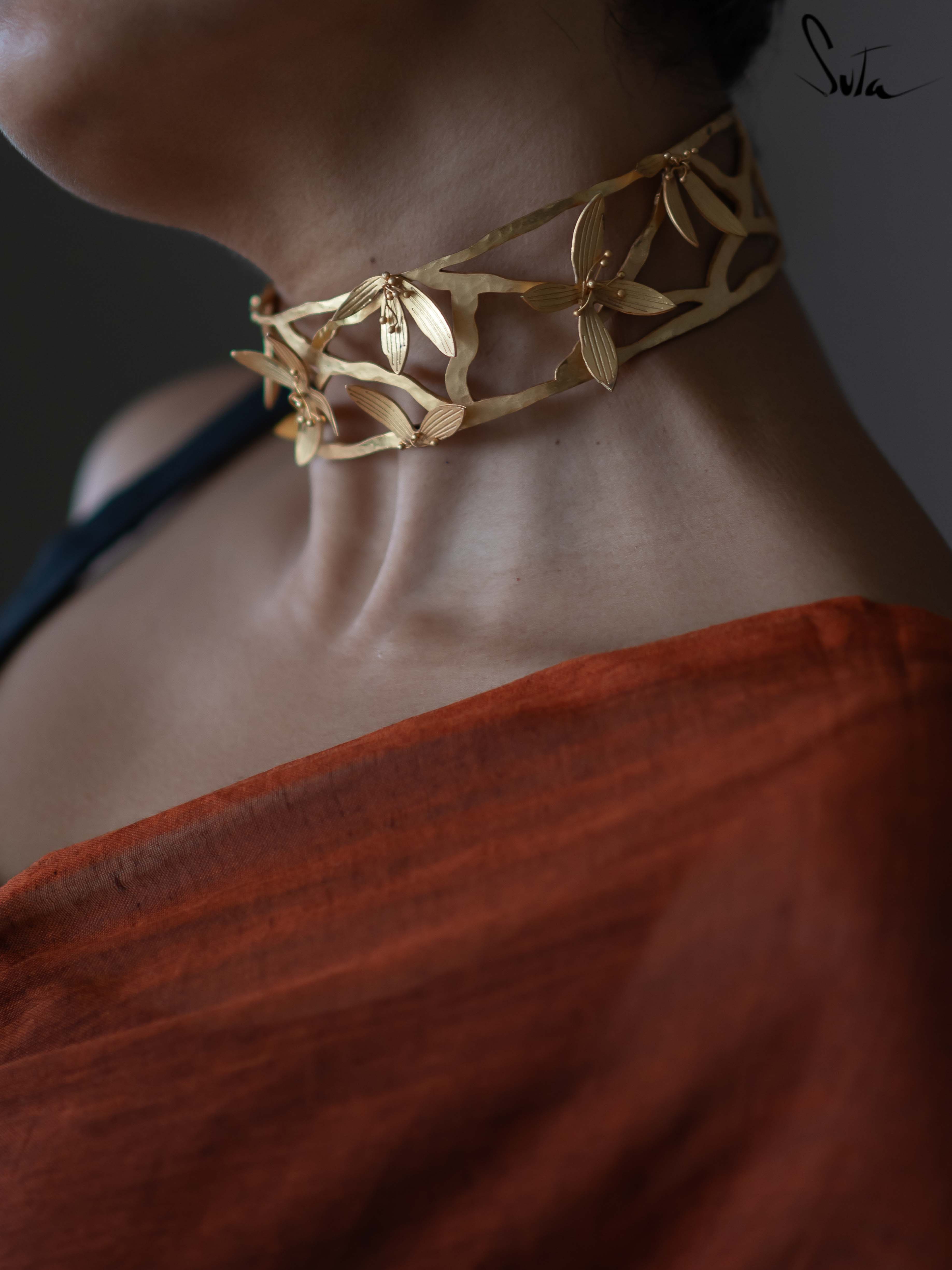Urvashi (Choker)