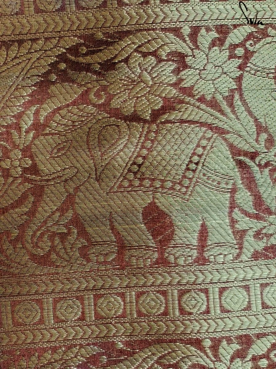 August Presence - suta