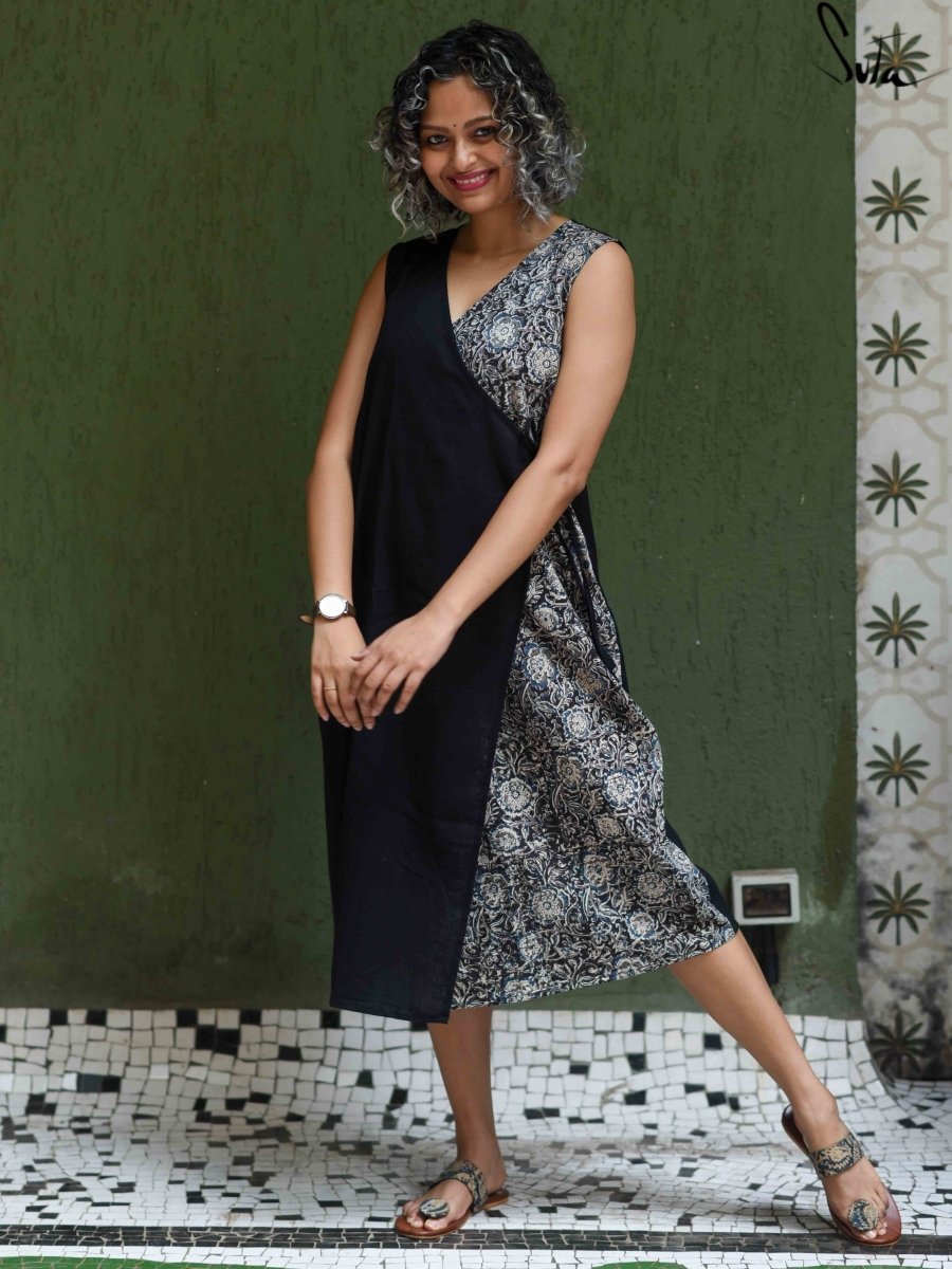 Bouncy happy aliens (Dress) - suta.in