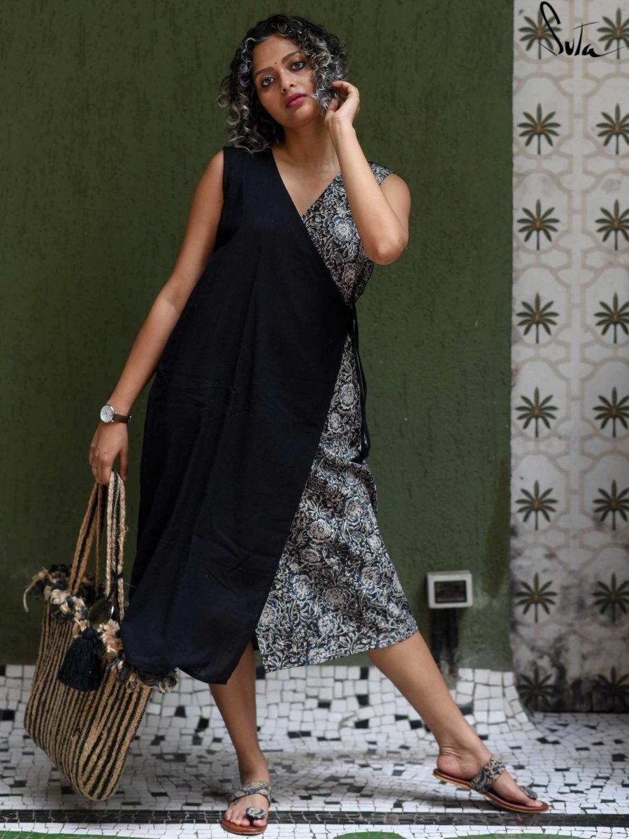 Bouncy happy aliens (Dress) - suta.in