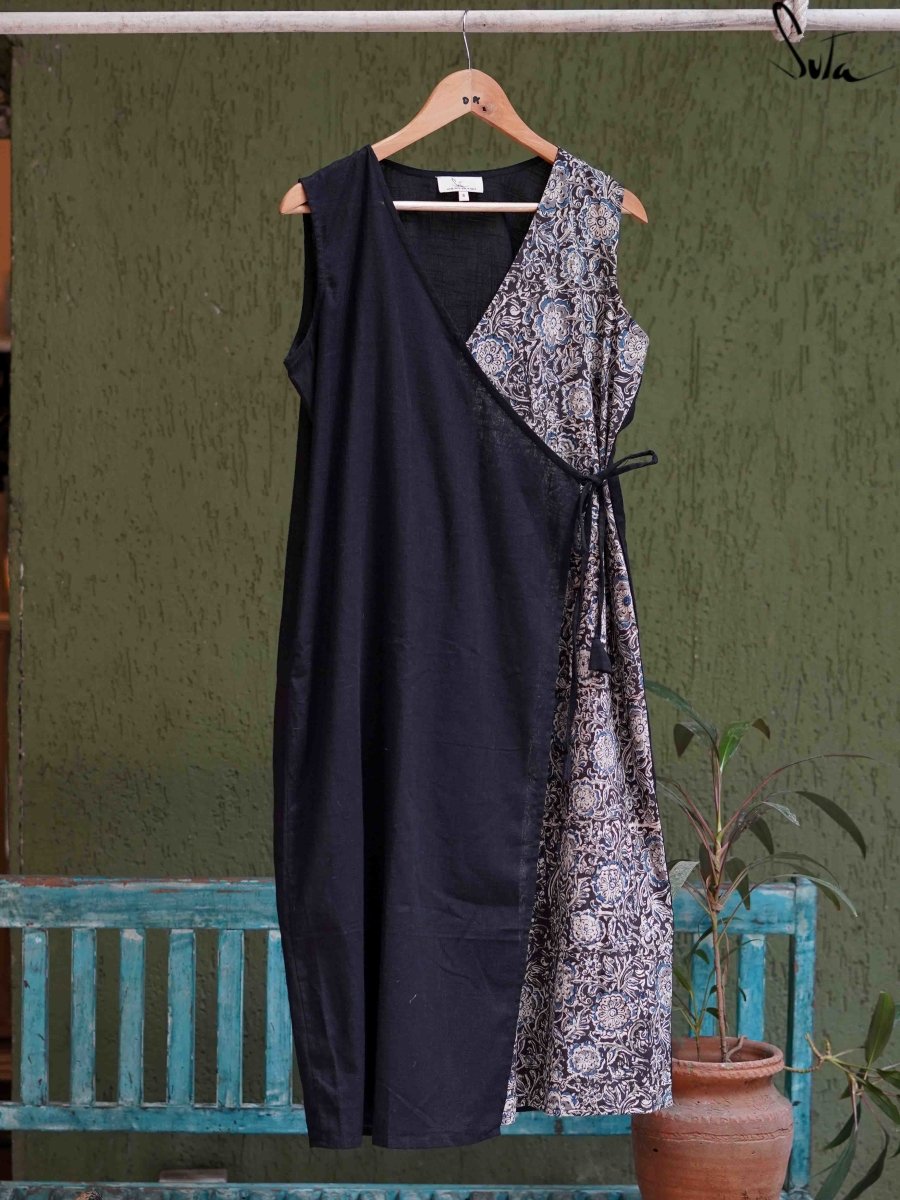 Bouncy happy aliens (Dress) - suta.in