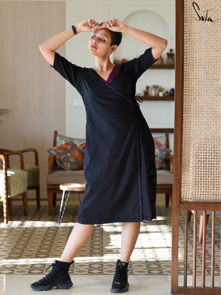 Charcoal Beach - suta