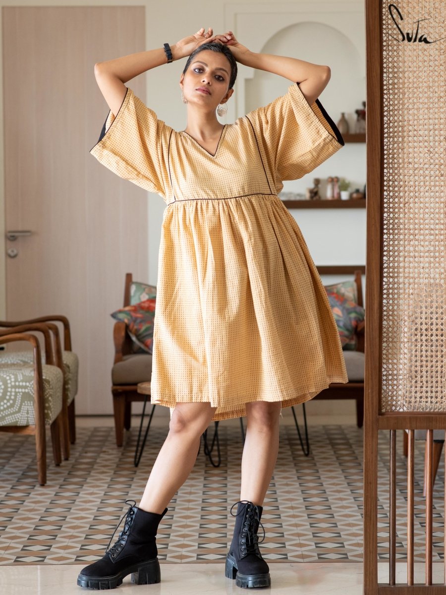 Dusted in Sandal - suta