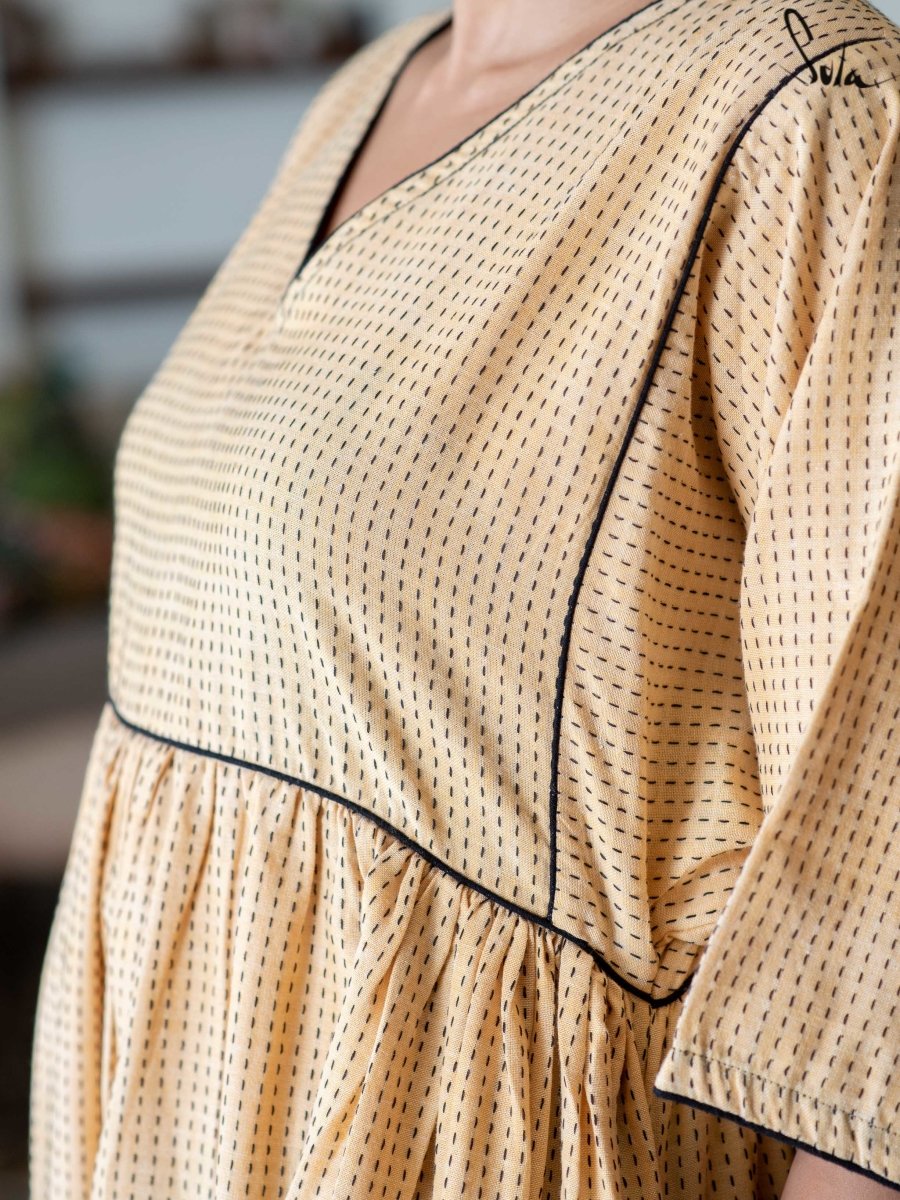 Dusted in Sandal - suta