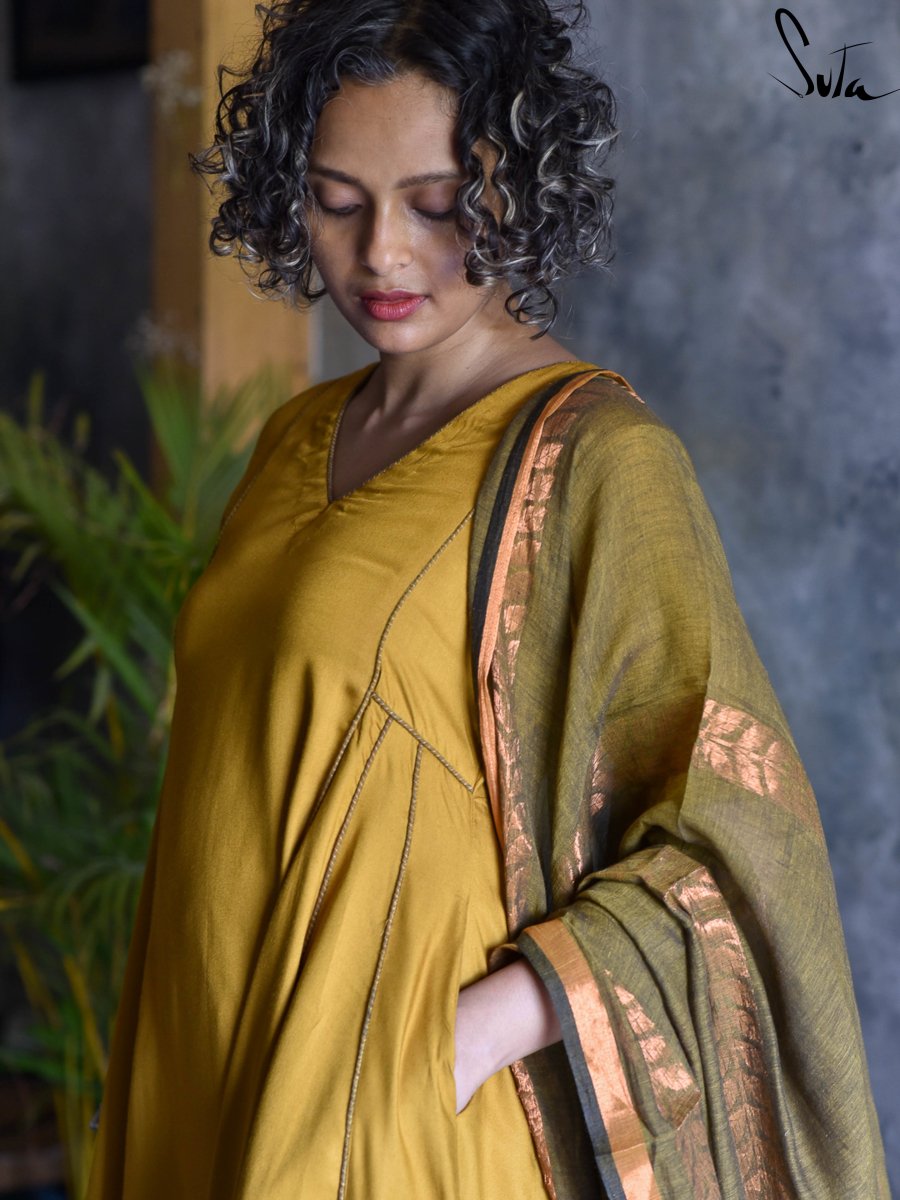 Kasturi ke Khwaab - suta