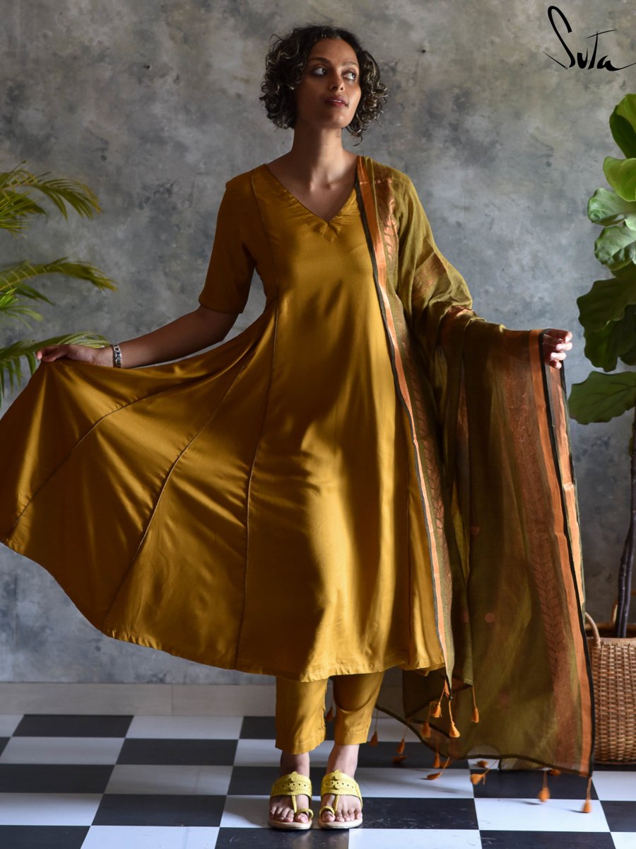 Kasturi ke Khwaab - suta