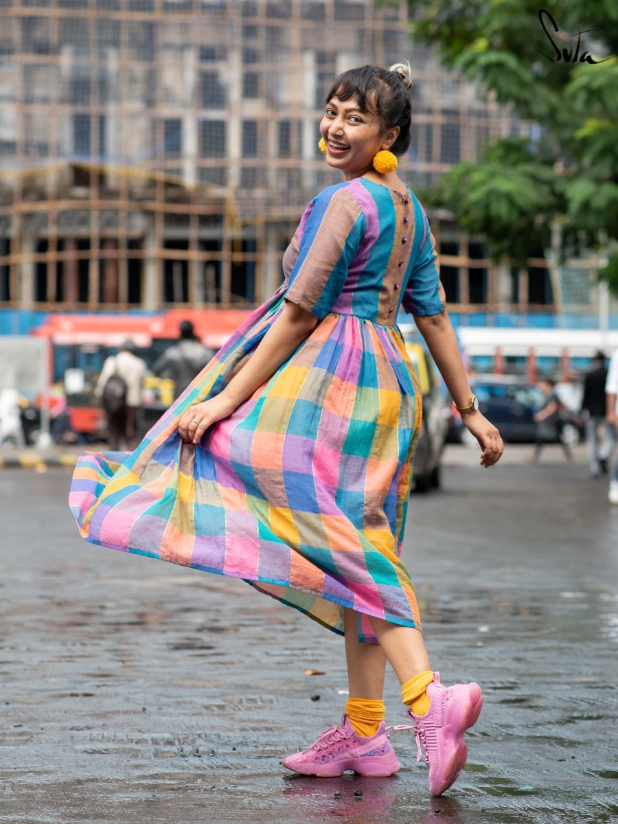 Loves me Nought - suta