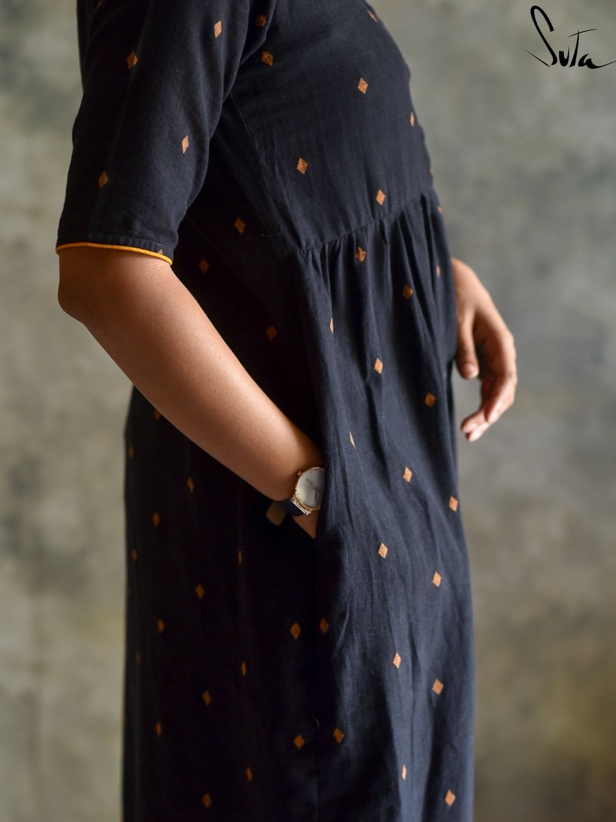 Musafir raah ka - suta