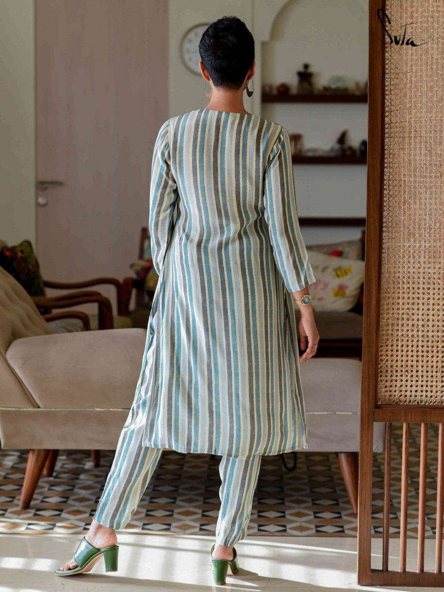 Palkon Ki Chhaon - suta