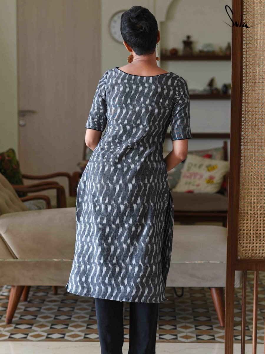 Palkon Ki Chingari - suta