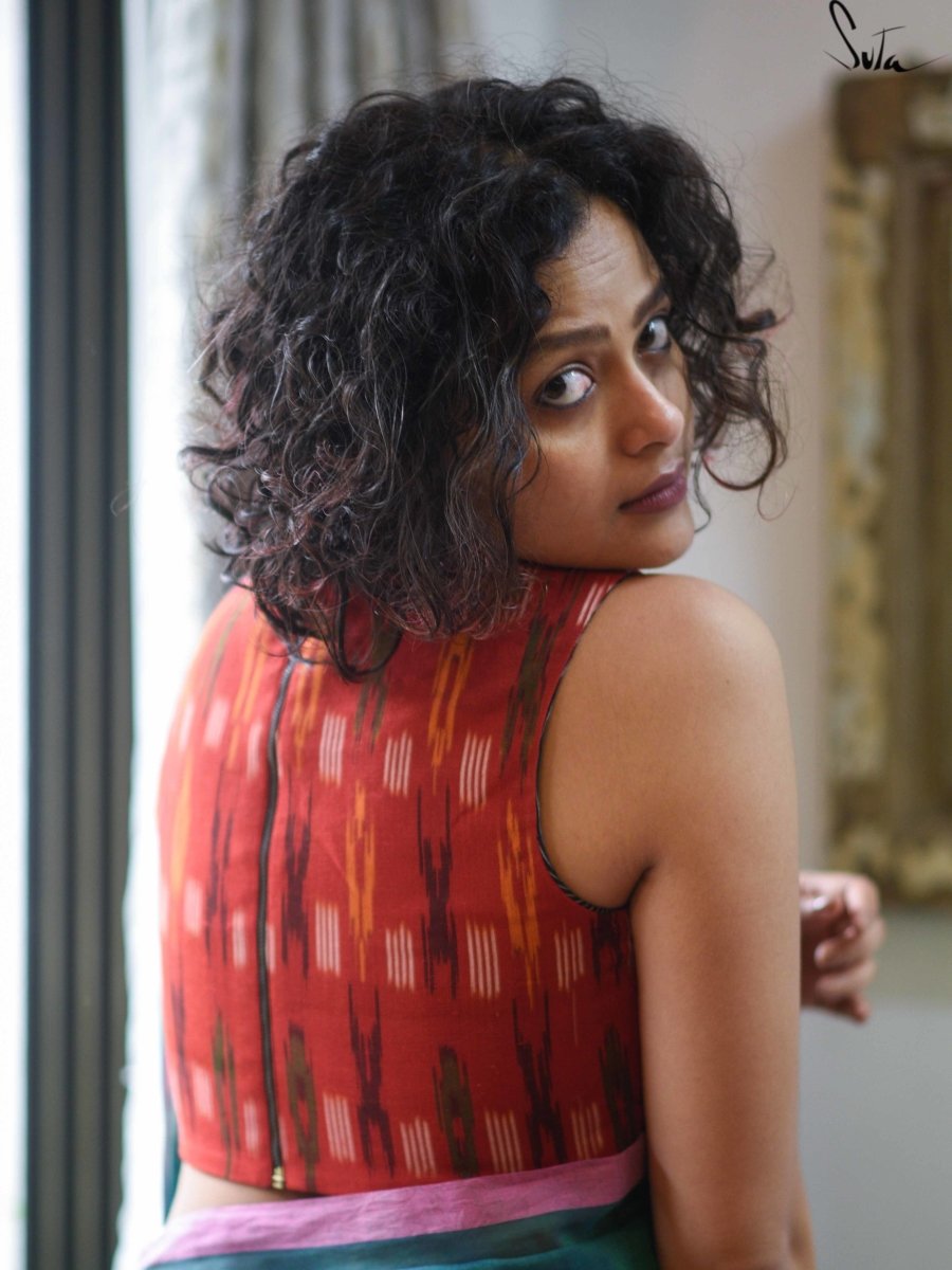 Red and Black Alat Palat (Blouse) - suta.in