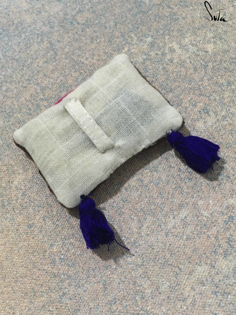 Suraj Ki Parchaai (Brooch) - suta.in