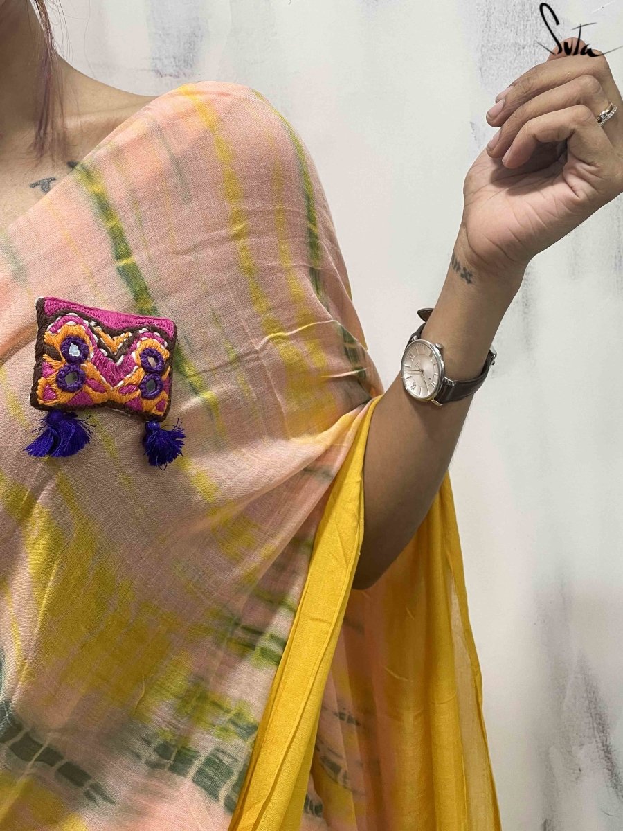 Suraj Ki Parchaai (Brooch) - suta.in