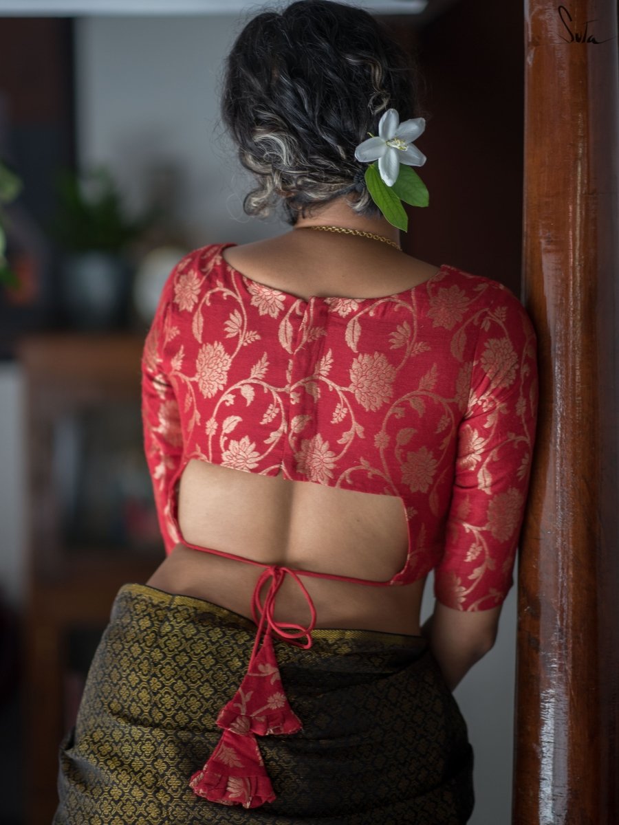 Varuna Ki Lehrein - suta