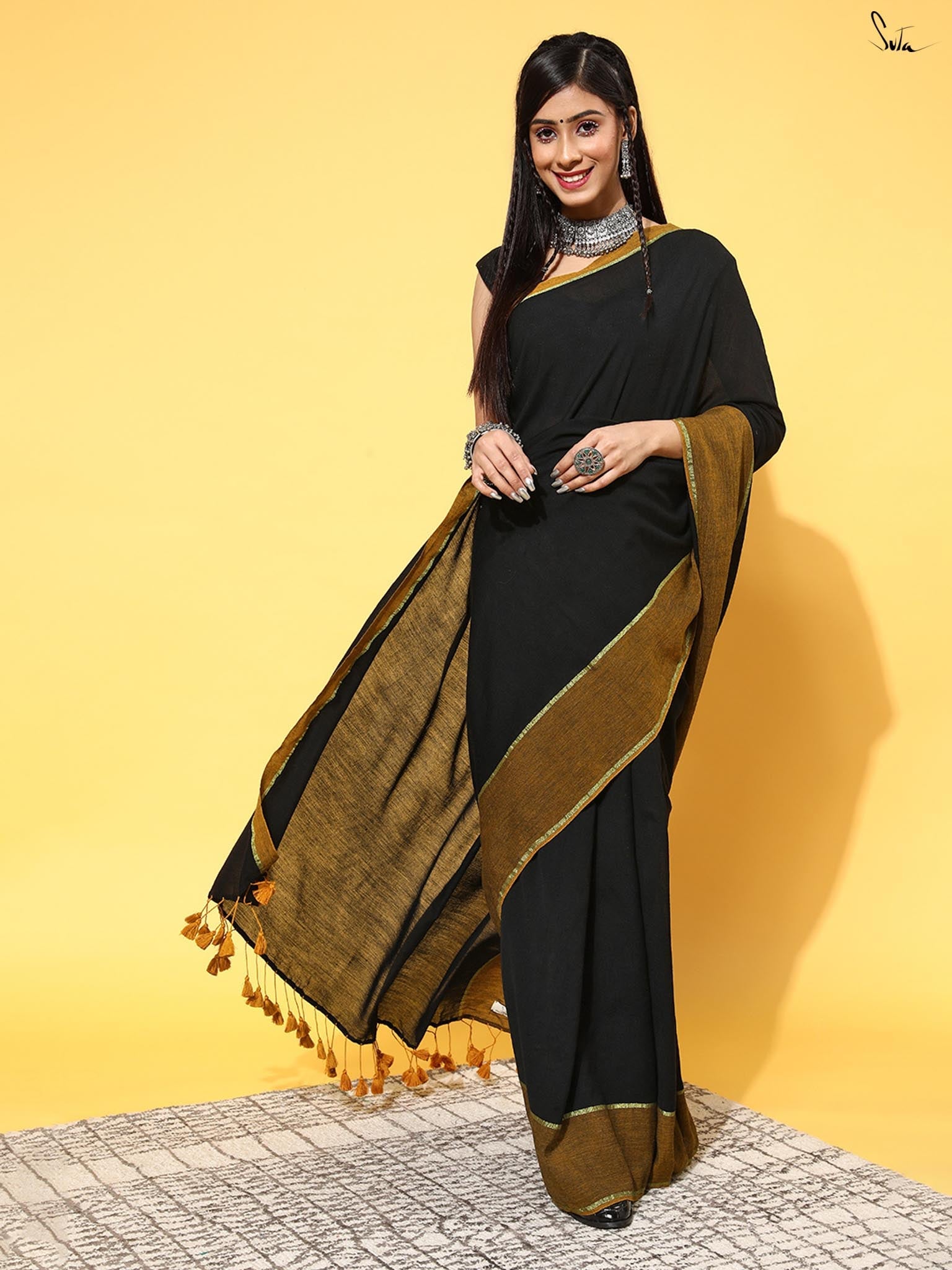 Sunehara Saree