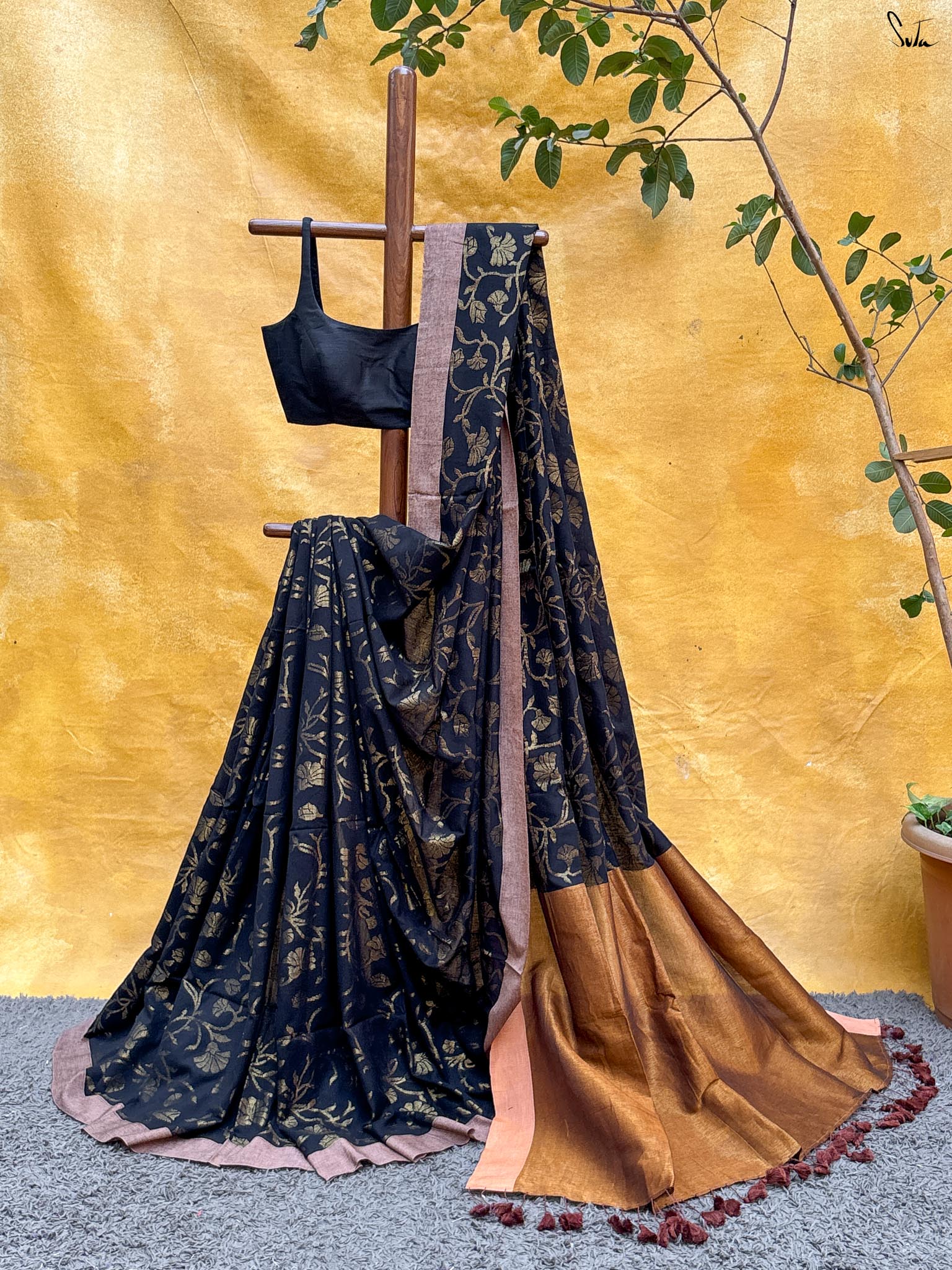 Stars on Black Loom