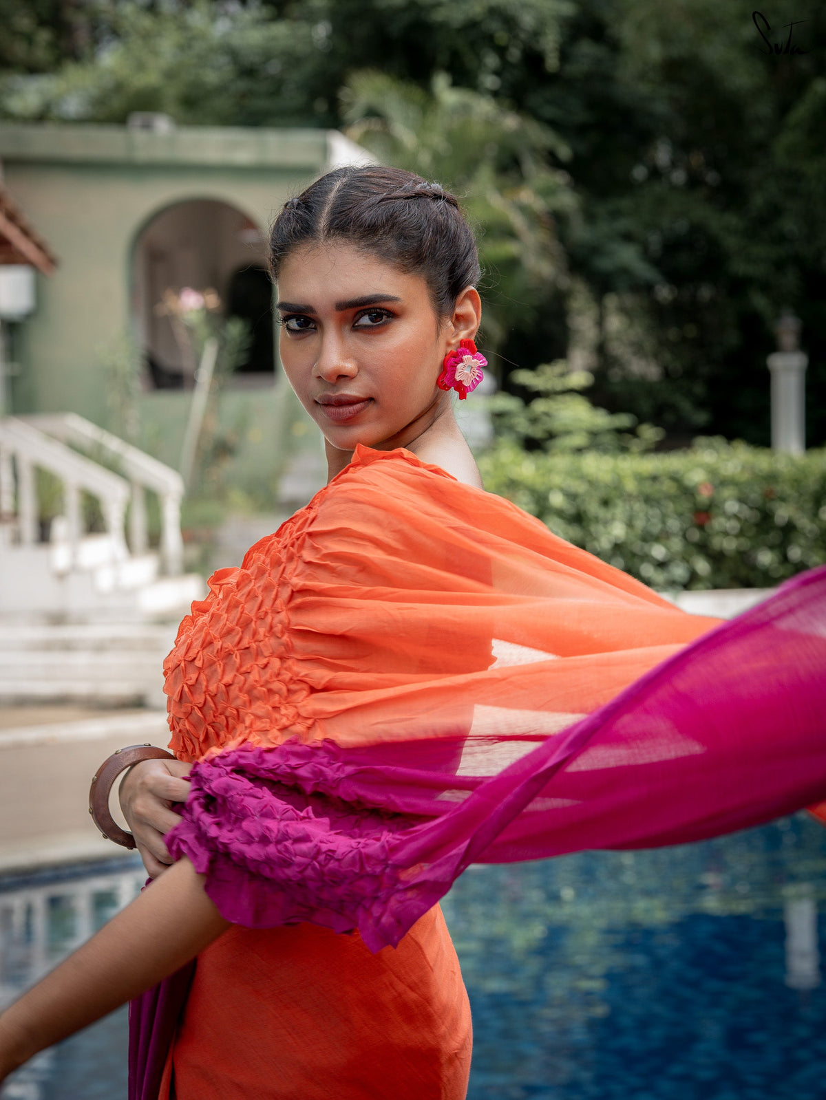 Suta x Dushara-Jalrukhmini -Purple-Pink to Orange Gradient Smocking Saree
