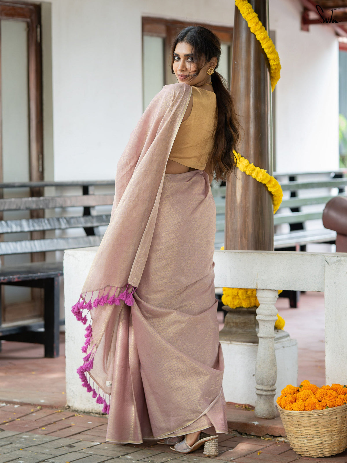Suta x Dushara-Vaidehi Shashi - Baby Pink Zari Saree