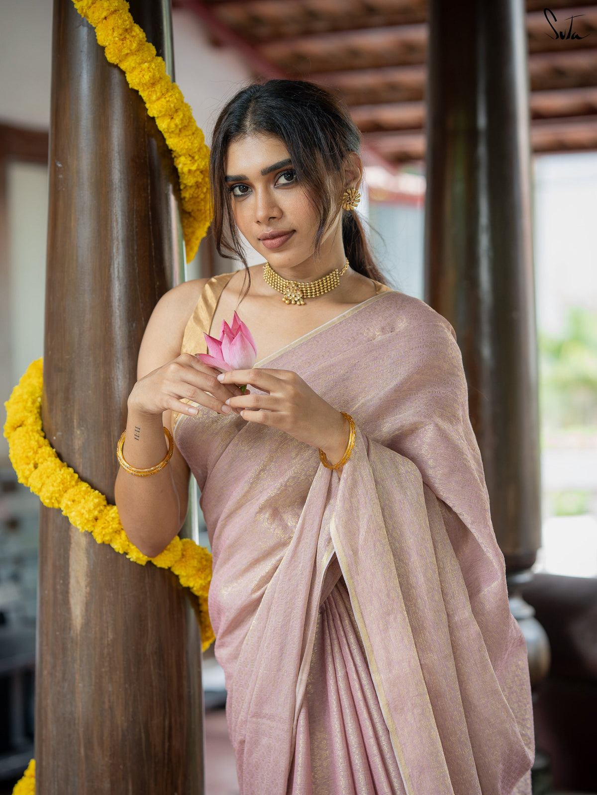 Suta x Dushara-Vaidehi Shashi - Baby Pink Zari Saree