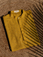 Peela hi Sahi (Kurta)
