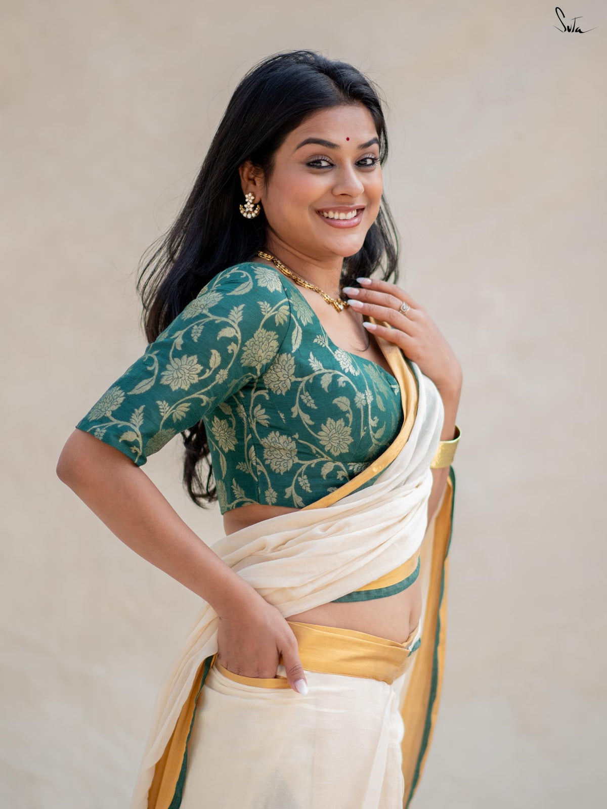 Aavani - FS - RTW