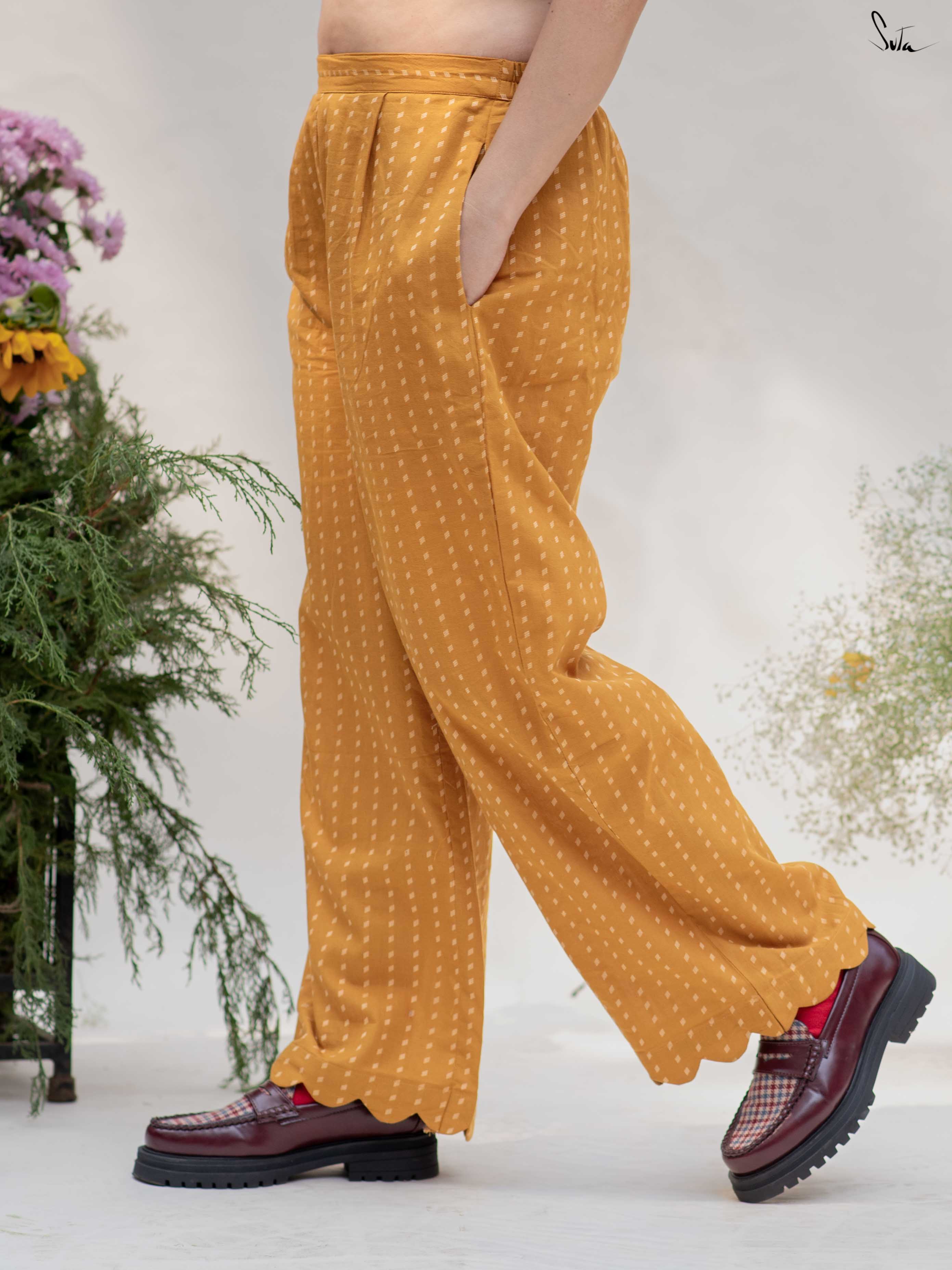 Ushno Pata (Kurta Set)