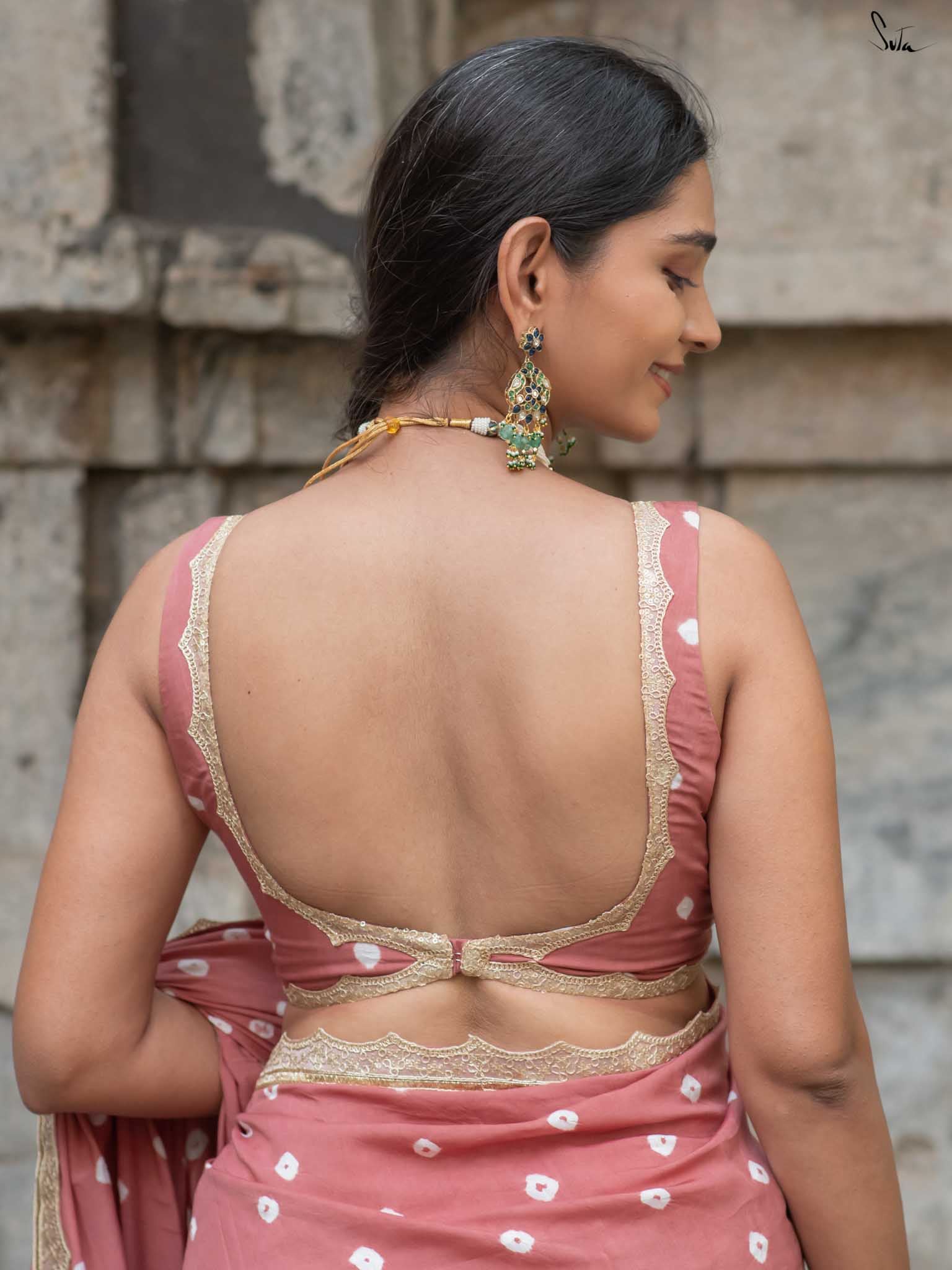 Gulabi Noor