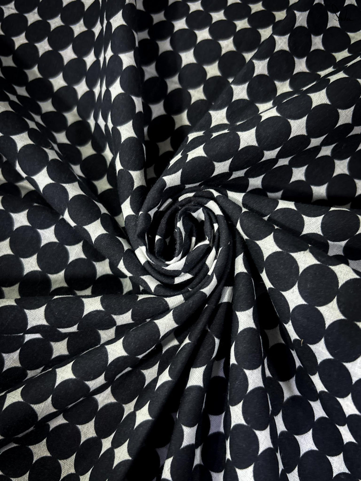 Dottie Noir