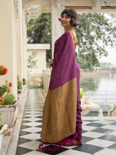 Dusky Dhoop